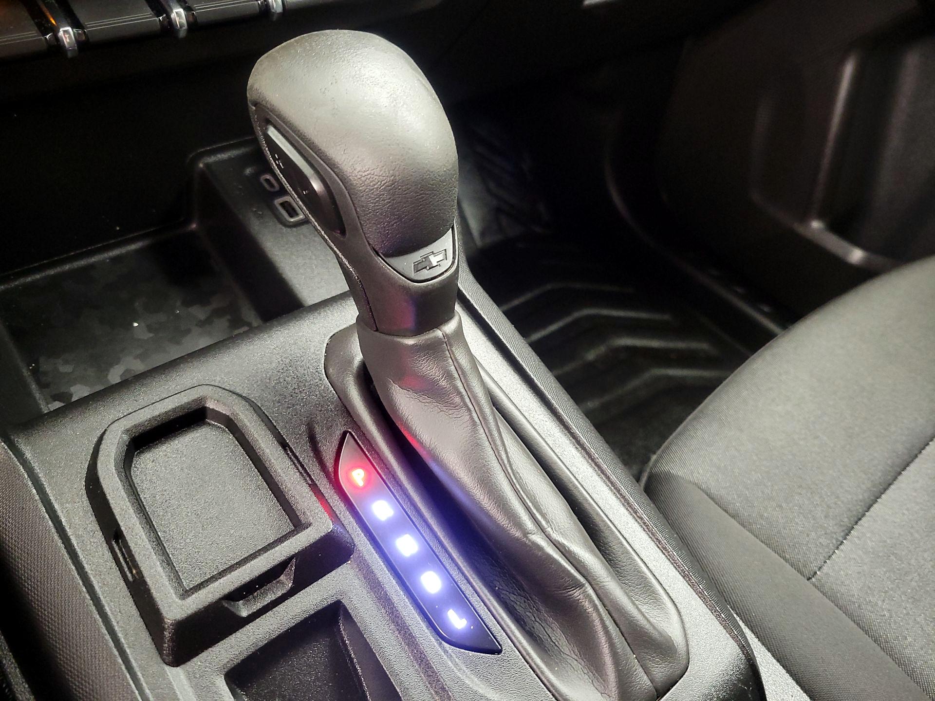 Thumbnail: 2023 Chevrolet Colorado - 18