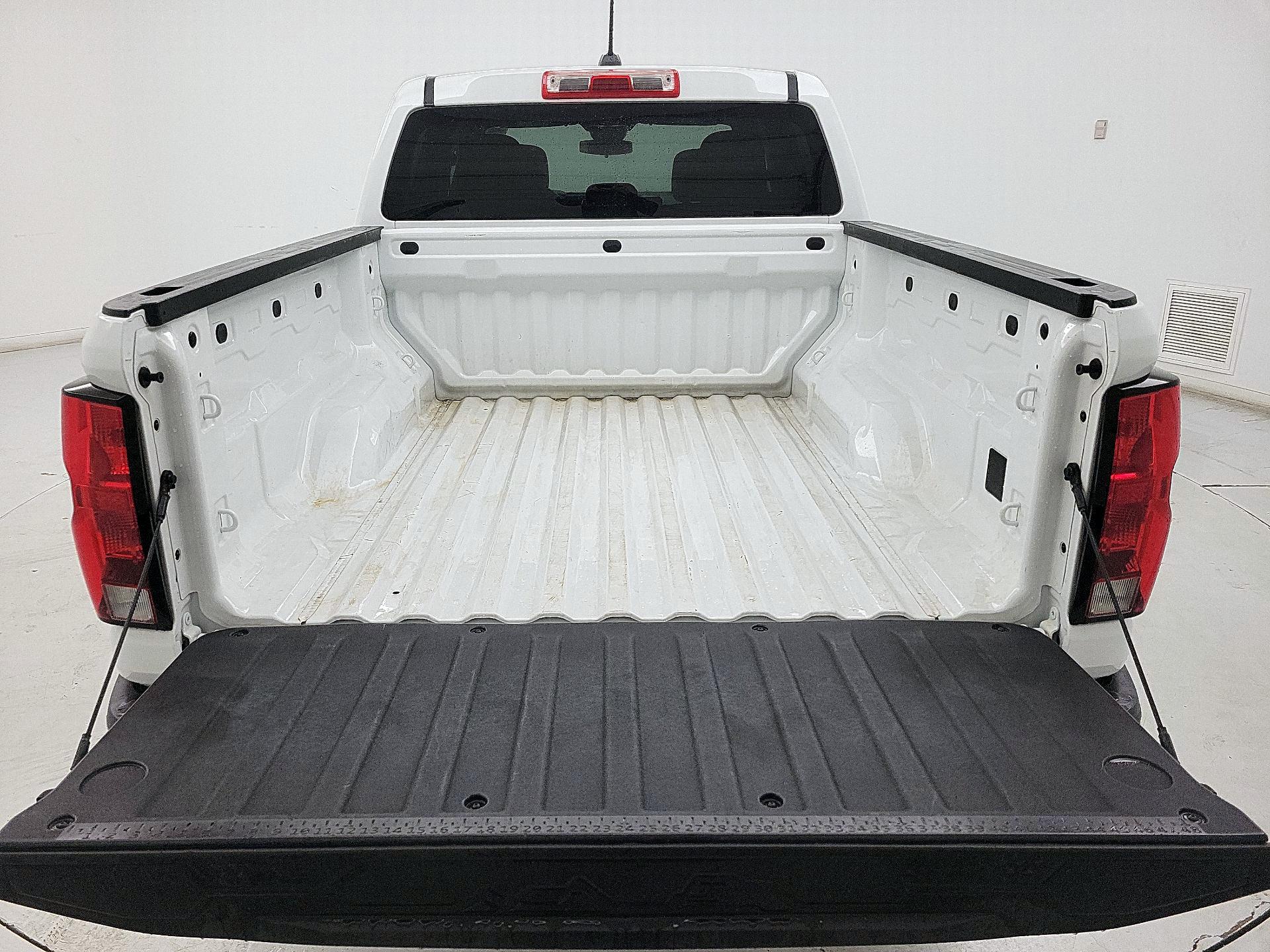 Thumbnail: 2023 Chevrolet Colorado - 20