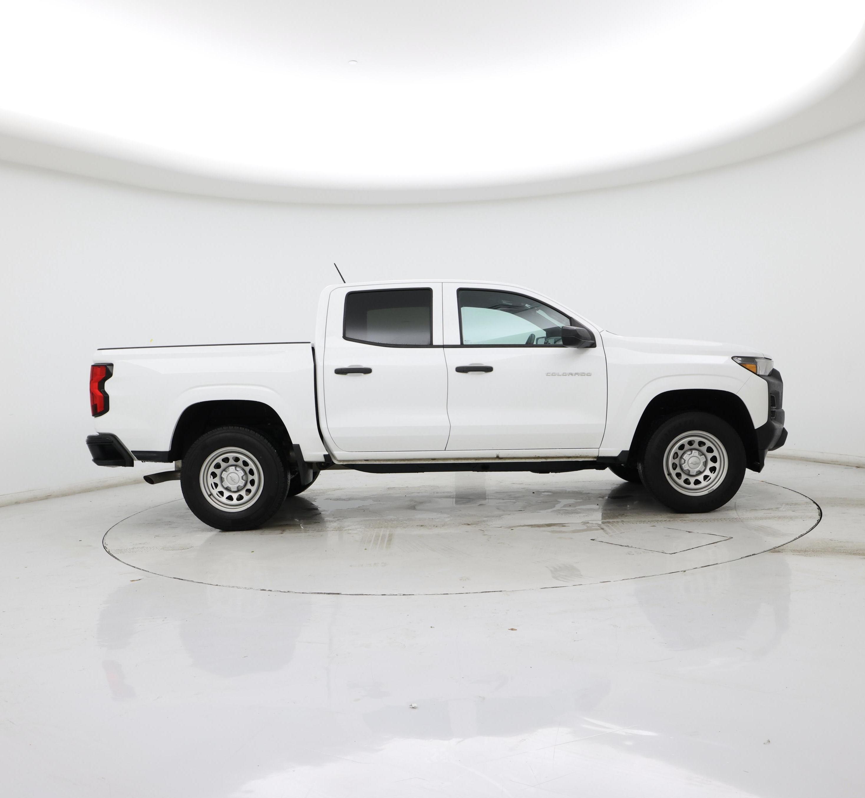 Thumbnail: 2023 Chevrolet Colorado - 7