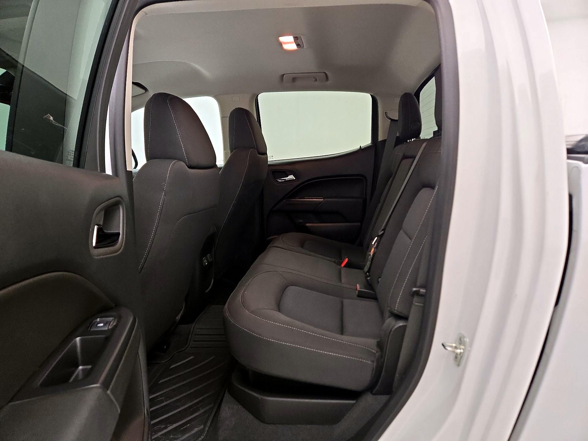 Thumbnail: 2022 Chevrolet Colorado - 19