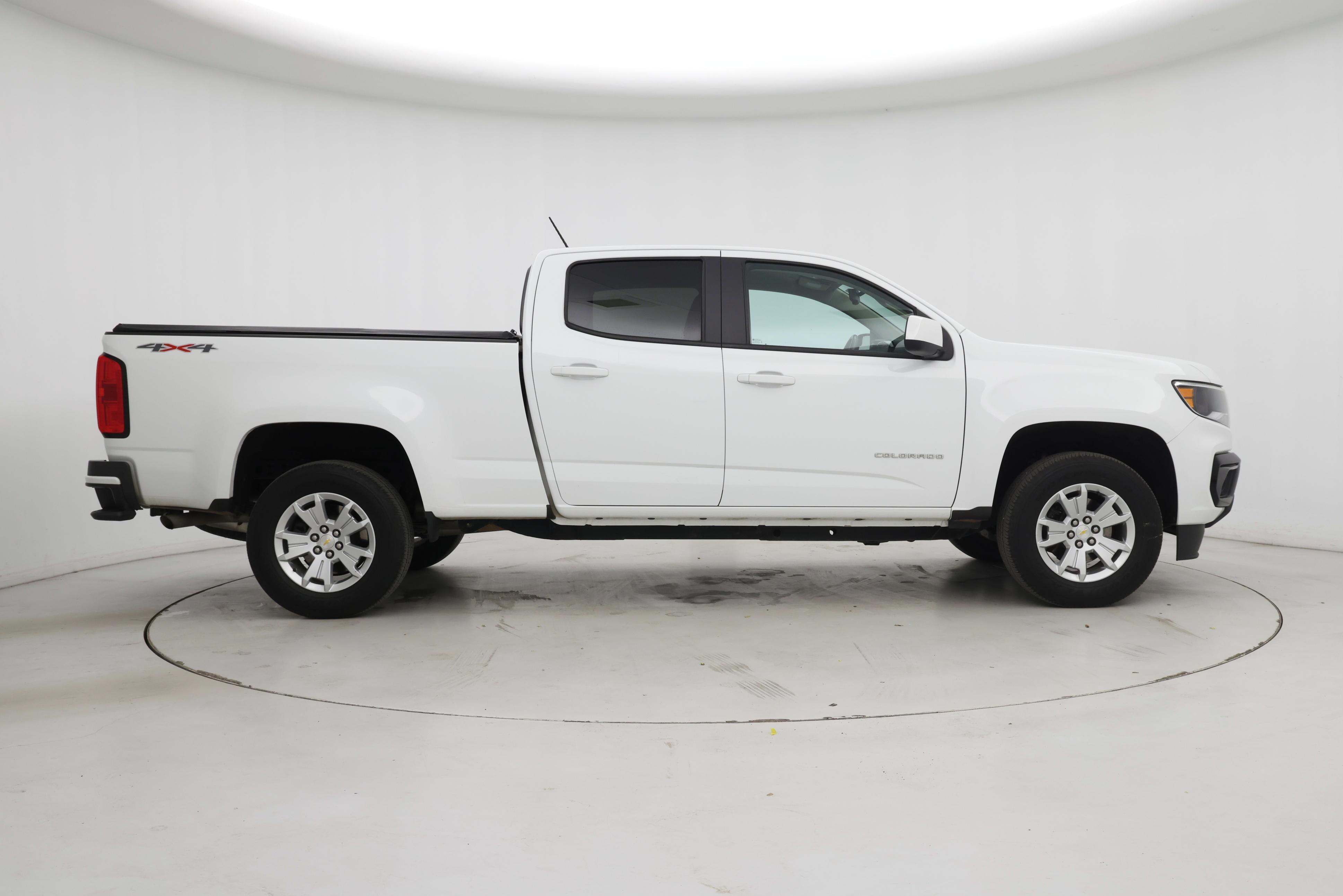 Thumbnail: 2022 Chevrolet Colorado - 7