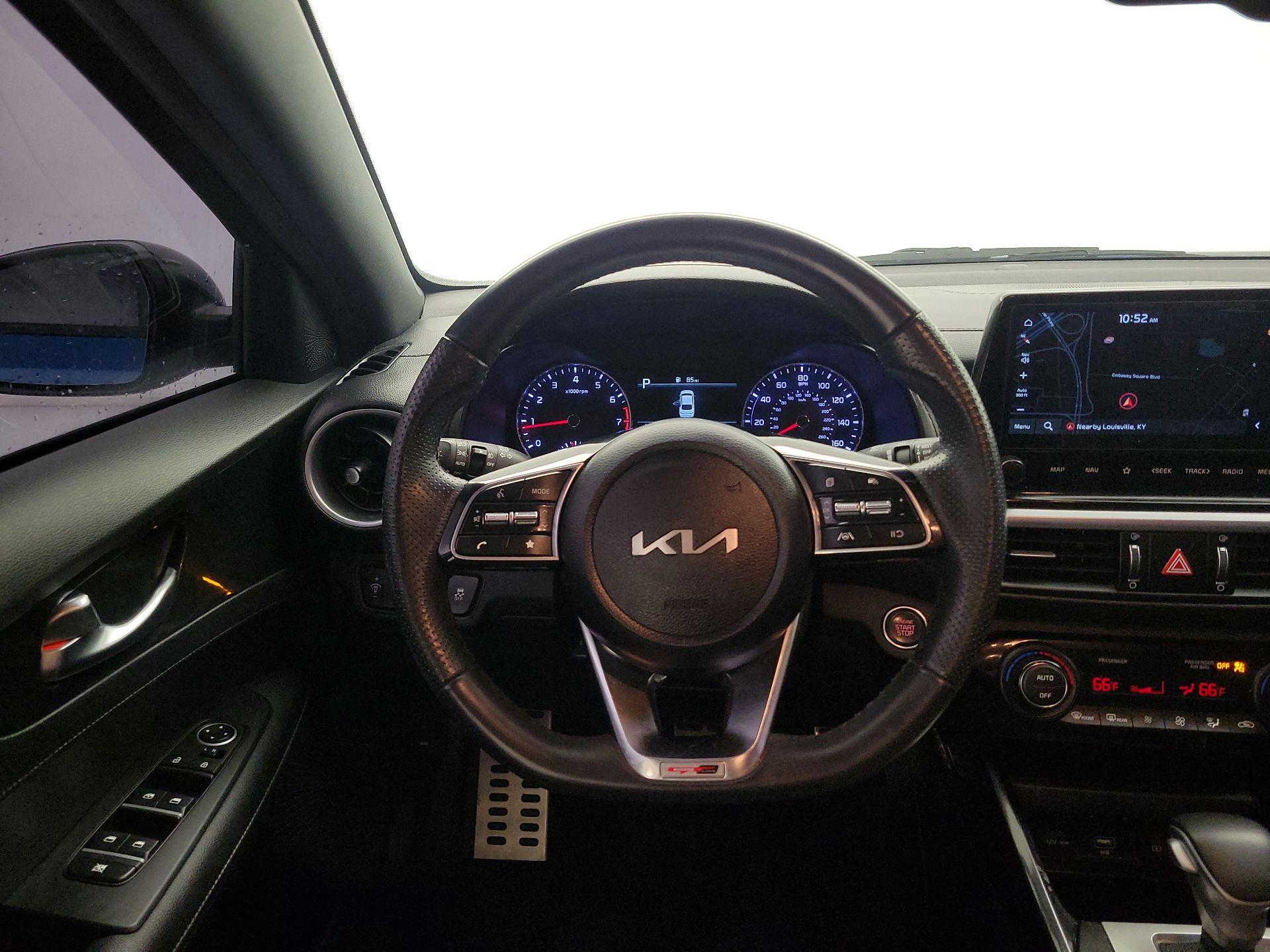 Thumbnail: 2023 Kia Forte - 10