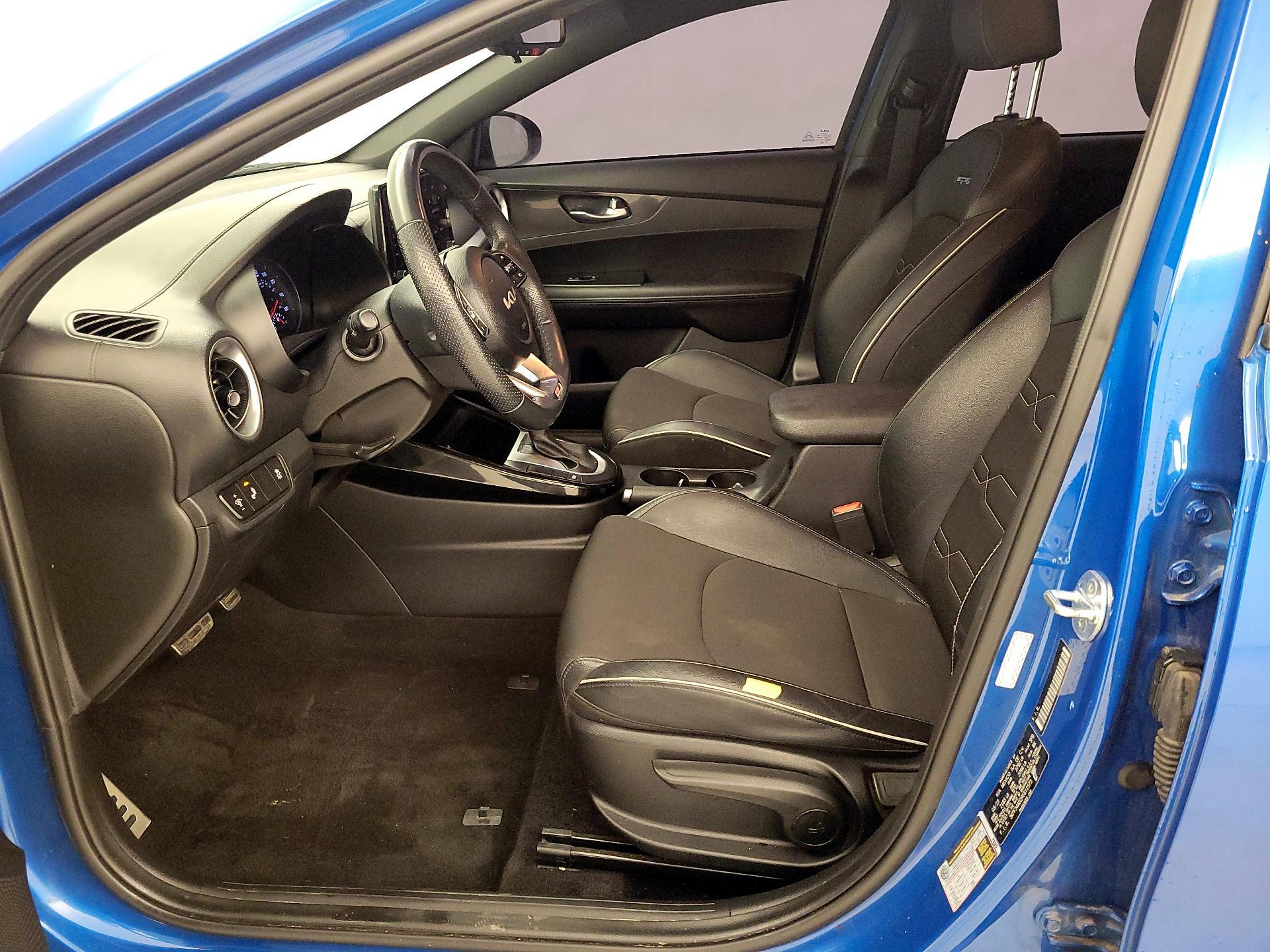 Thumbnail: 2023 Kia Forte - 11