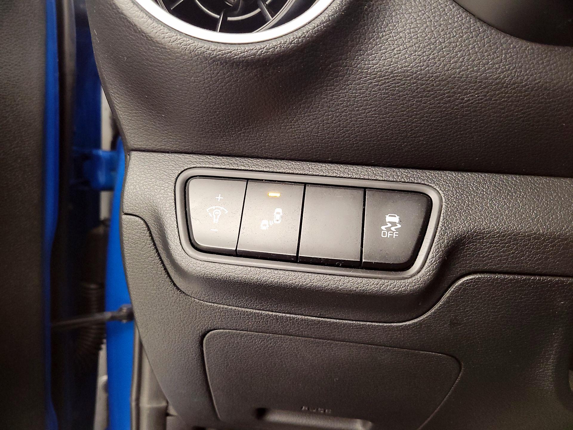 Thumbnail: 2023 Kia Forte - 13