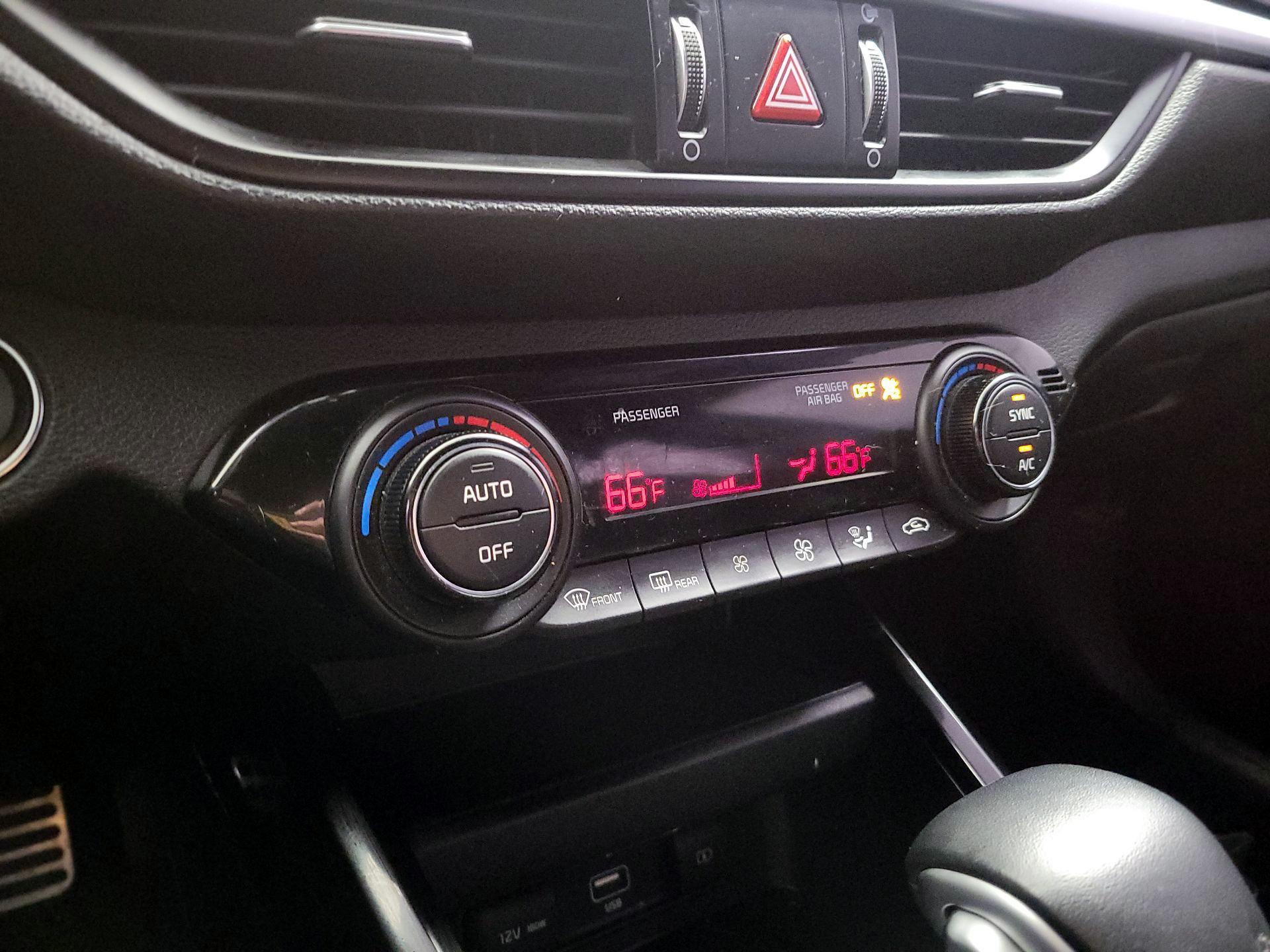 Thumbnail: 2023 Kia Forte - 17