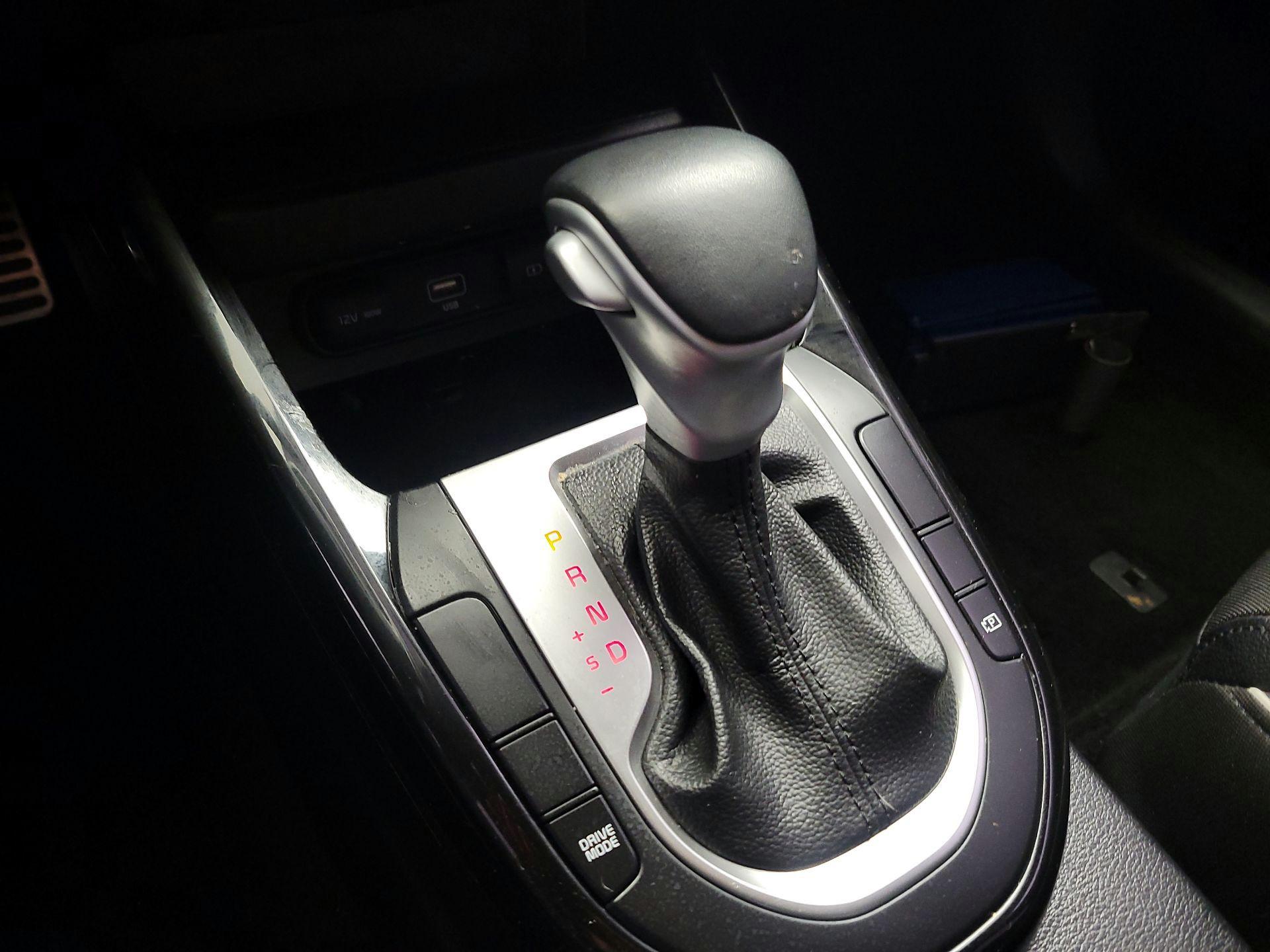 Thumbnail: 2023 Kia Forte - 18