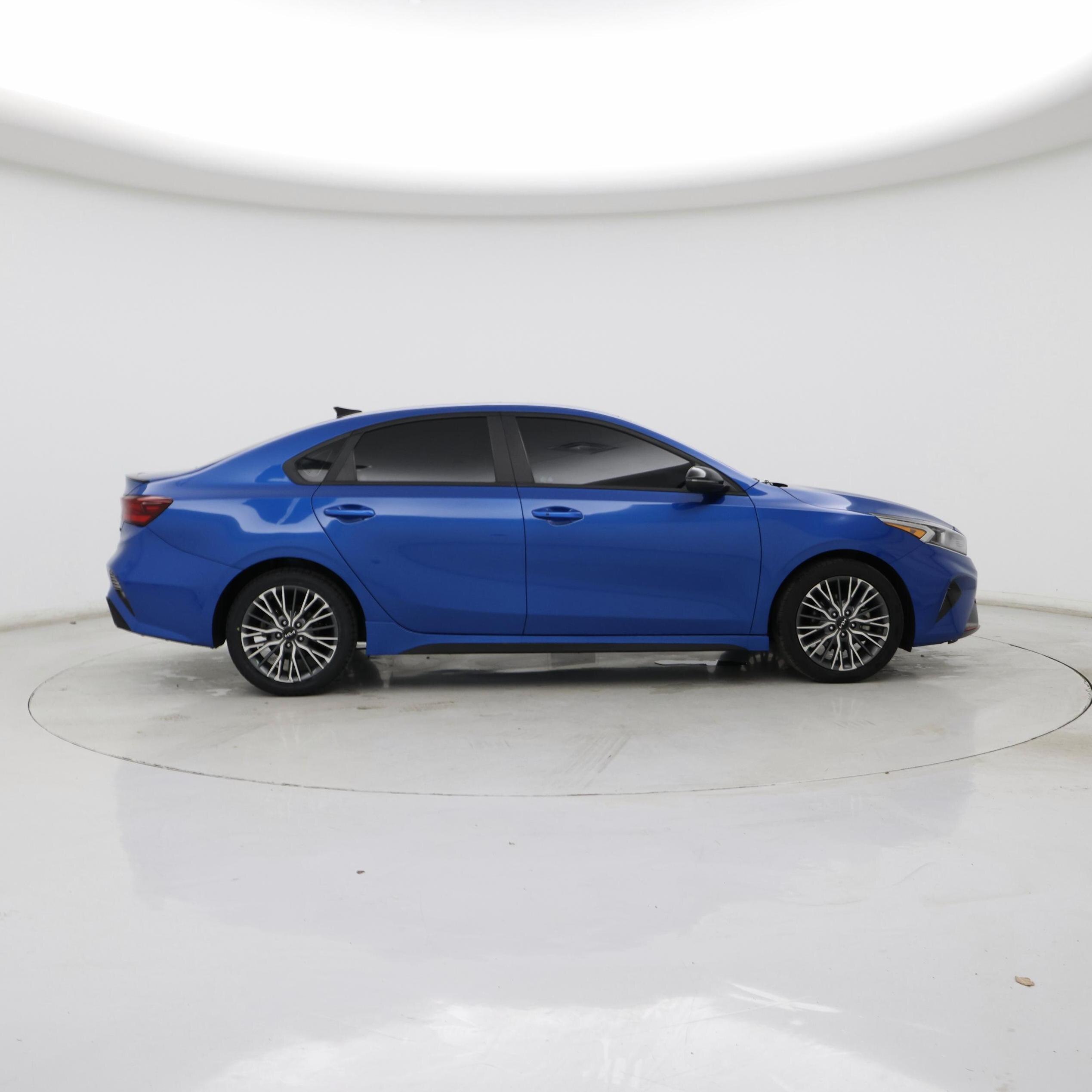 Thumbnail: 2023 Kia Forte - 7