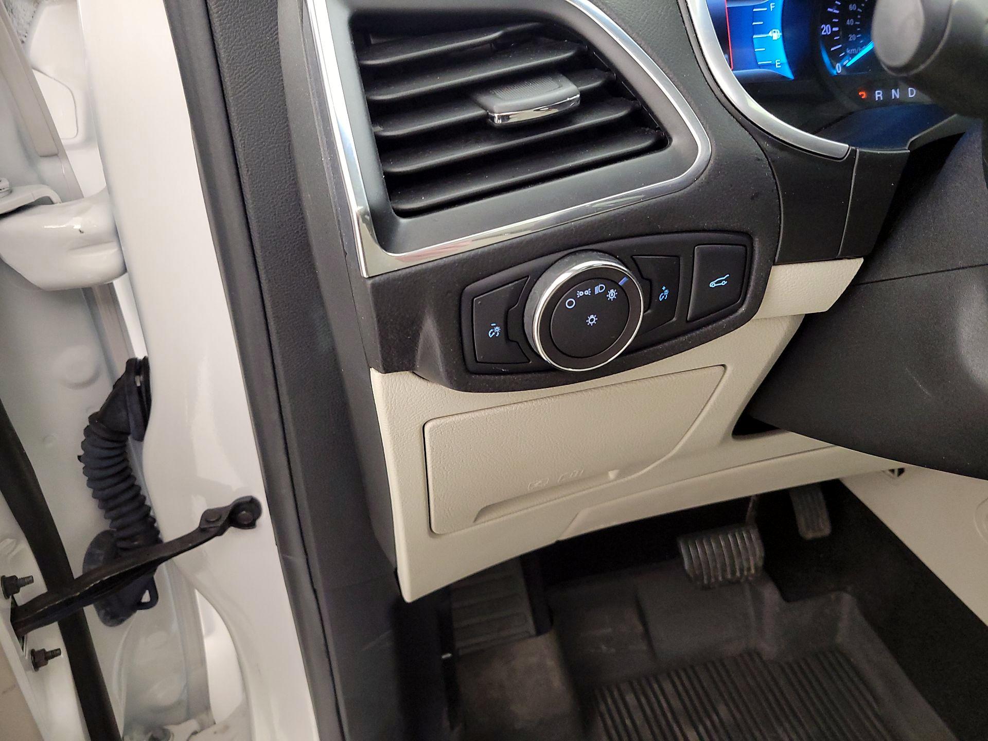 Thumbnail: 2018 Ford Edge - 13