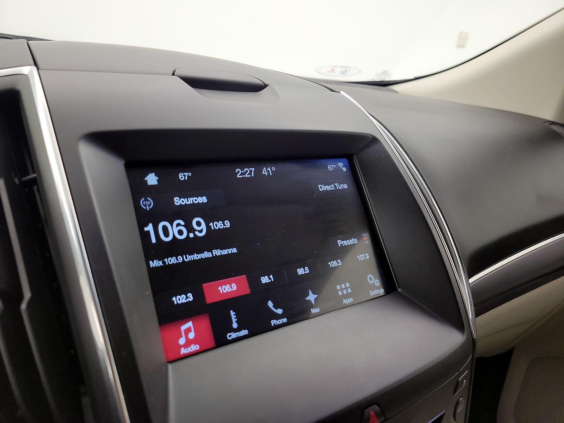 Thumbnail: 2018 Ford Edge - 16