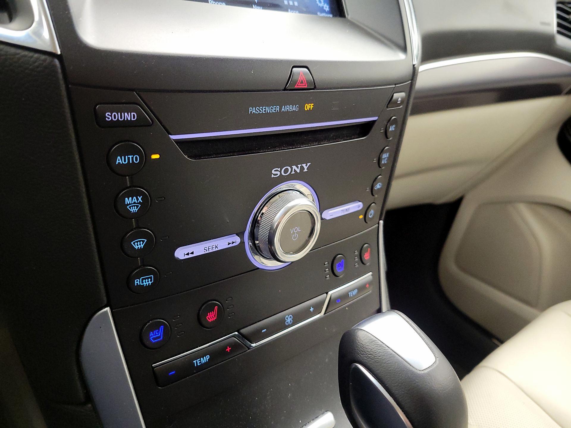 Thumbnail: 2018 Ford Edge - 17