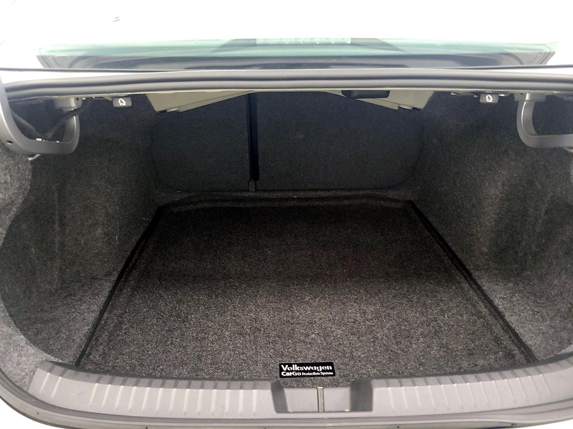 Thumbnail: 2025 Volkswagen Jetta - 19