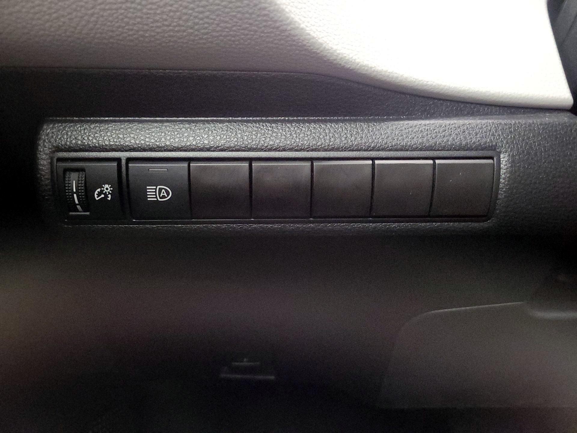 Thumbnail: 2022 Toyota Corolla - 13