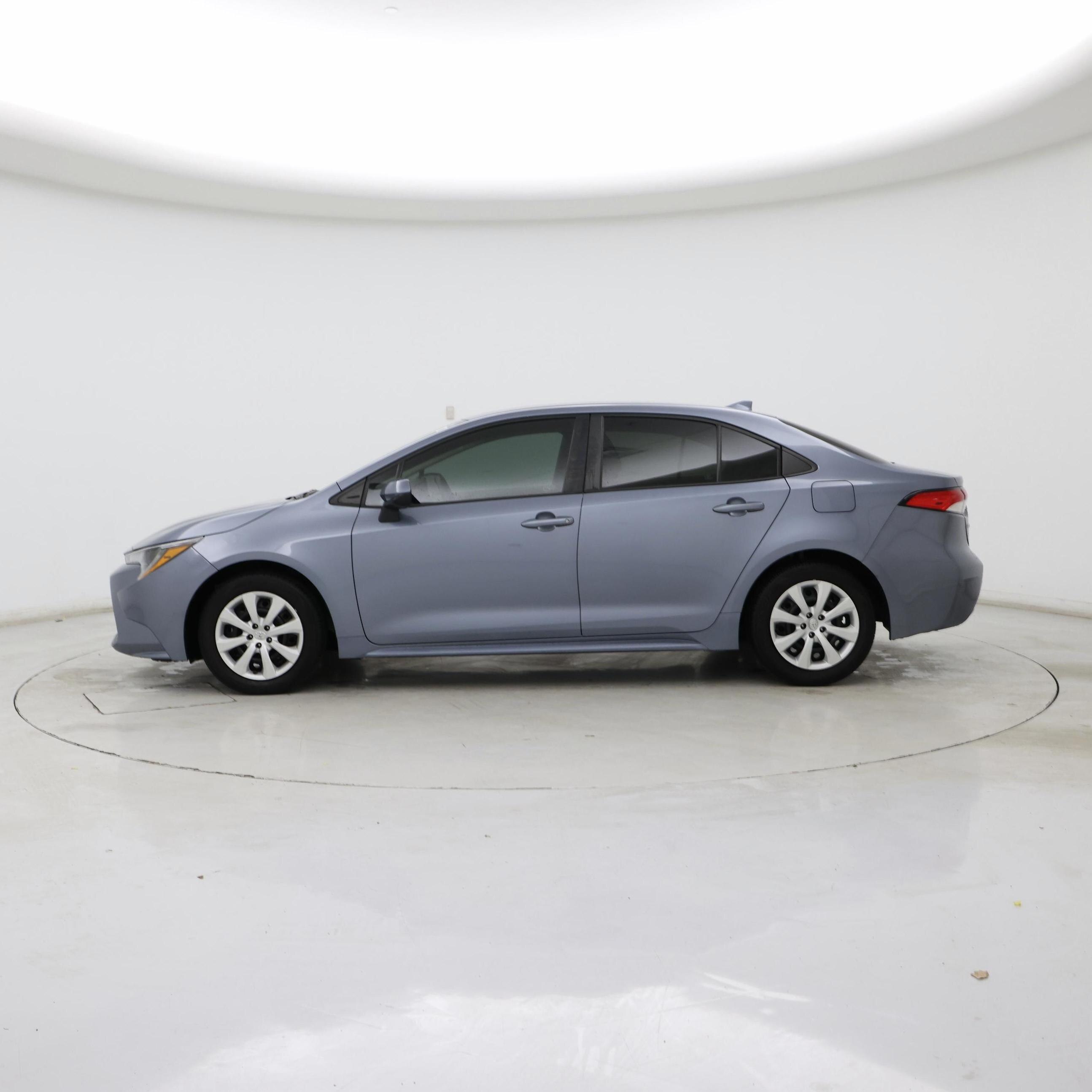 Thumbnail: 2022 Toyota Corolla - 3