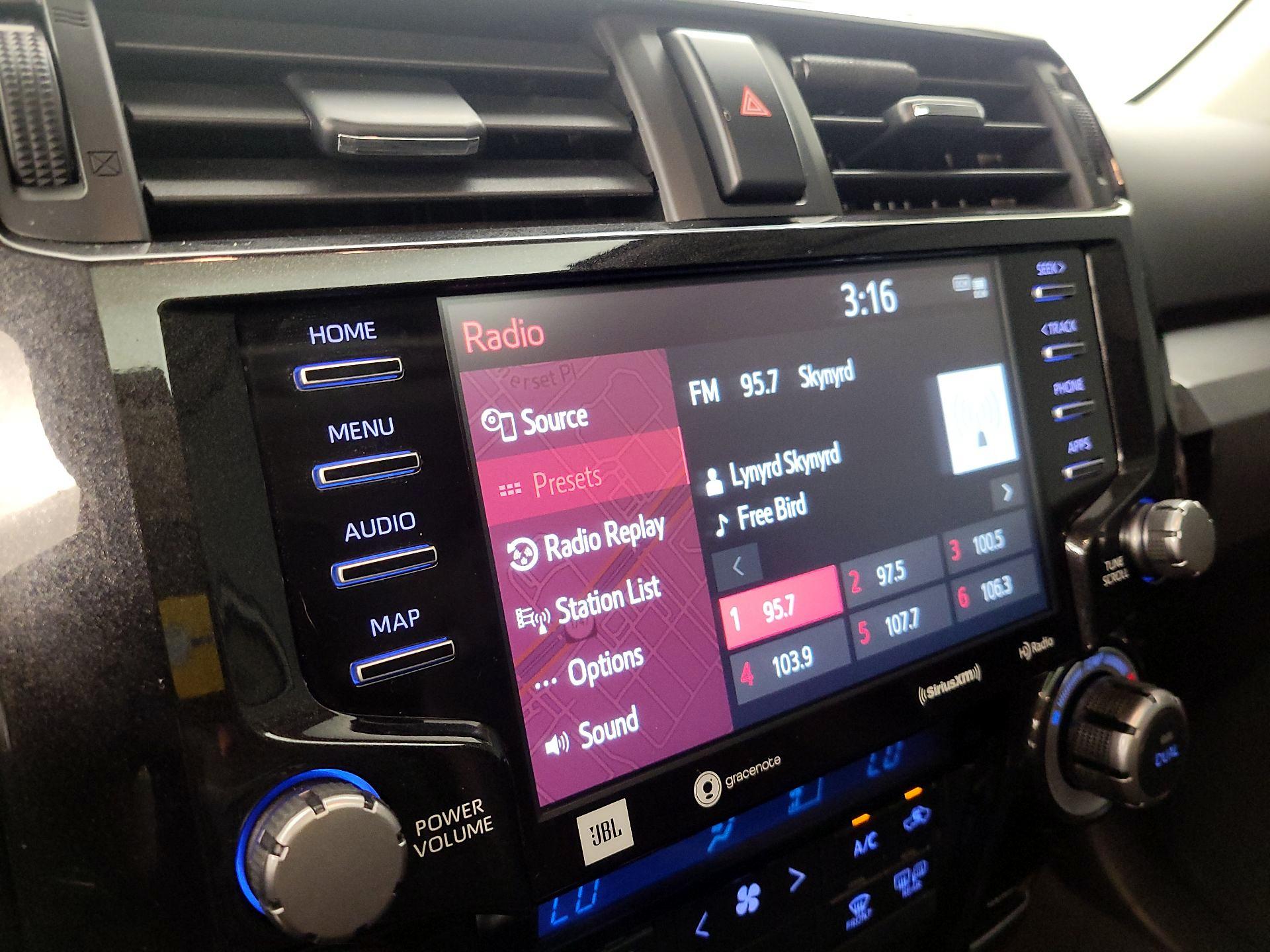 Thumbnail: 2023 Toyota 4Runner - 16