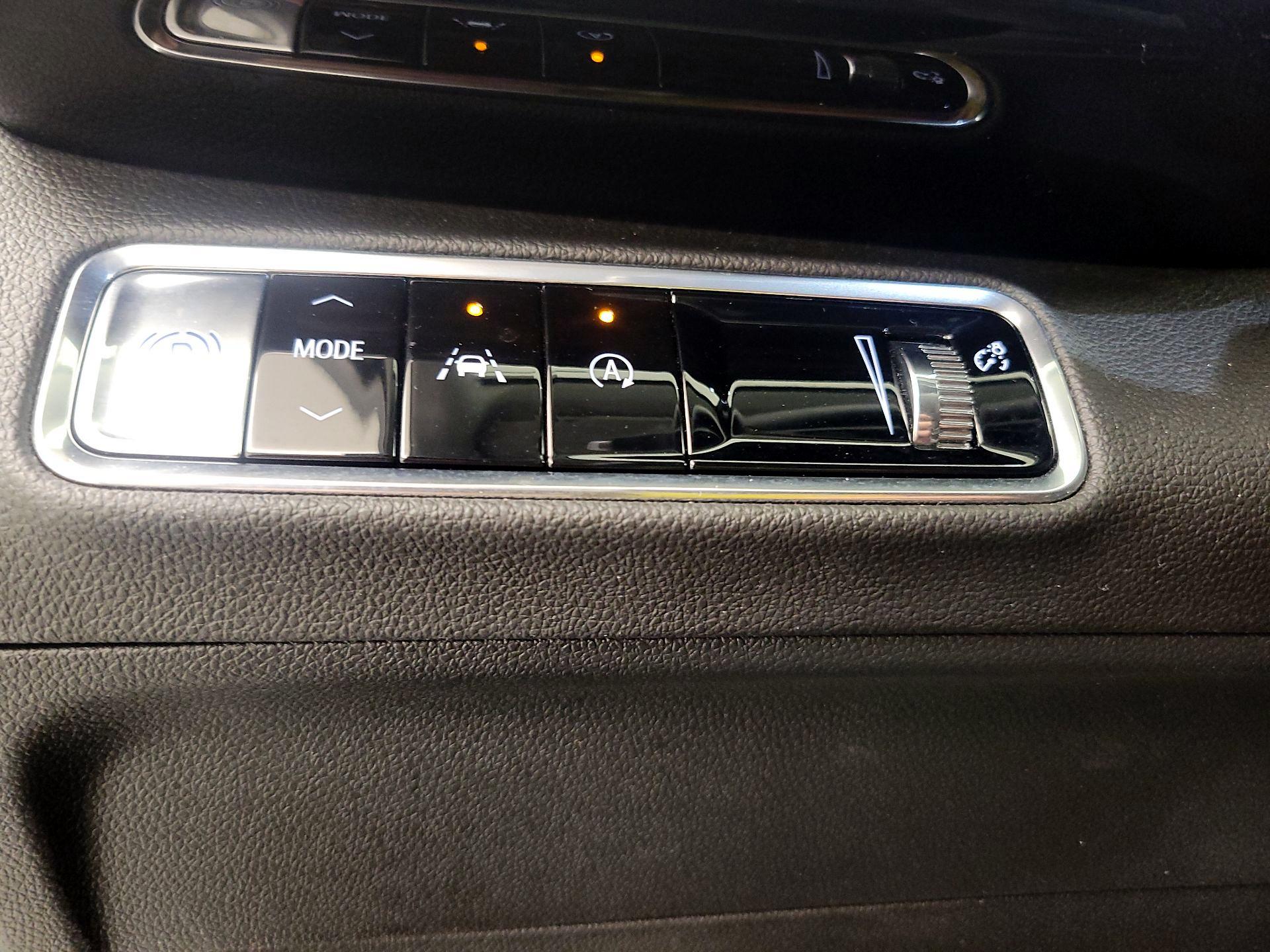 Thumbnail: 2024 Buick Envision - 13