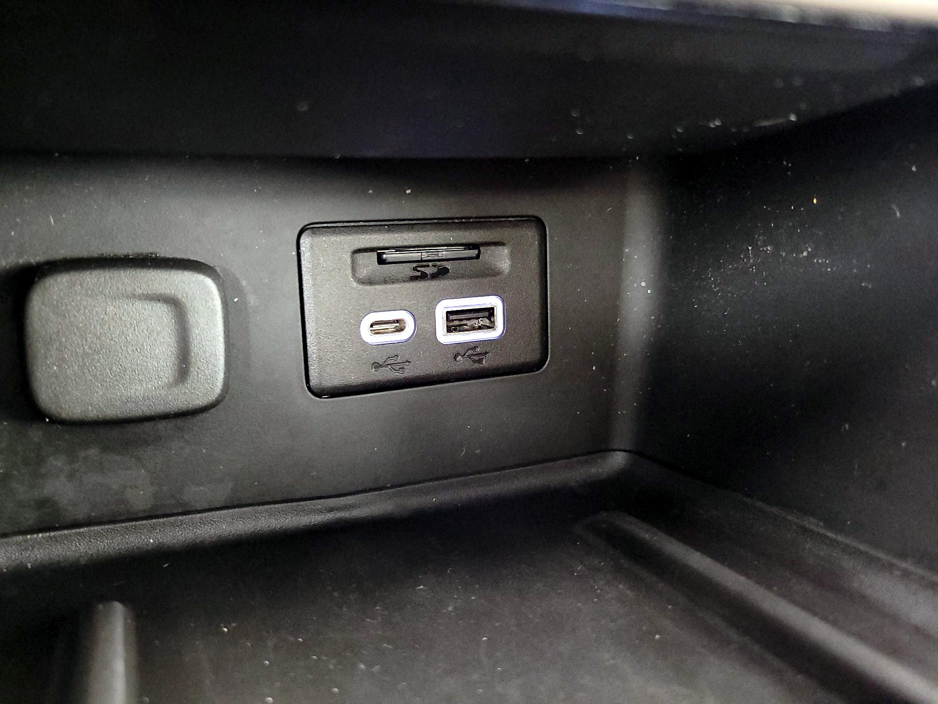 Thumbnail: 2023 GMC Acadia - 18