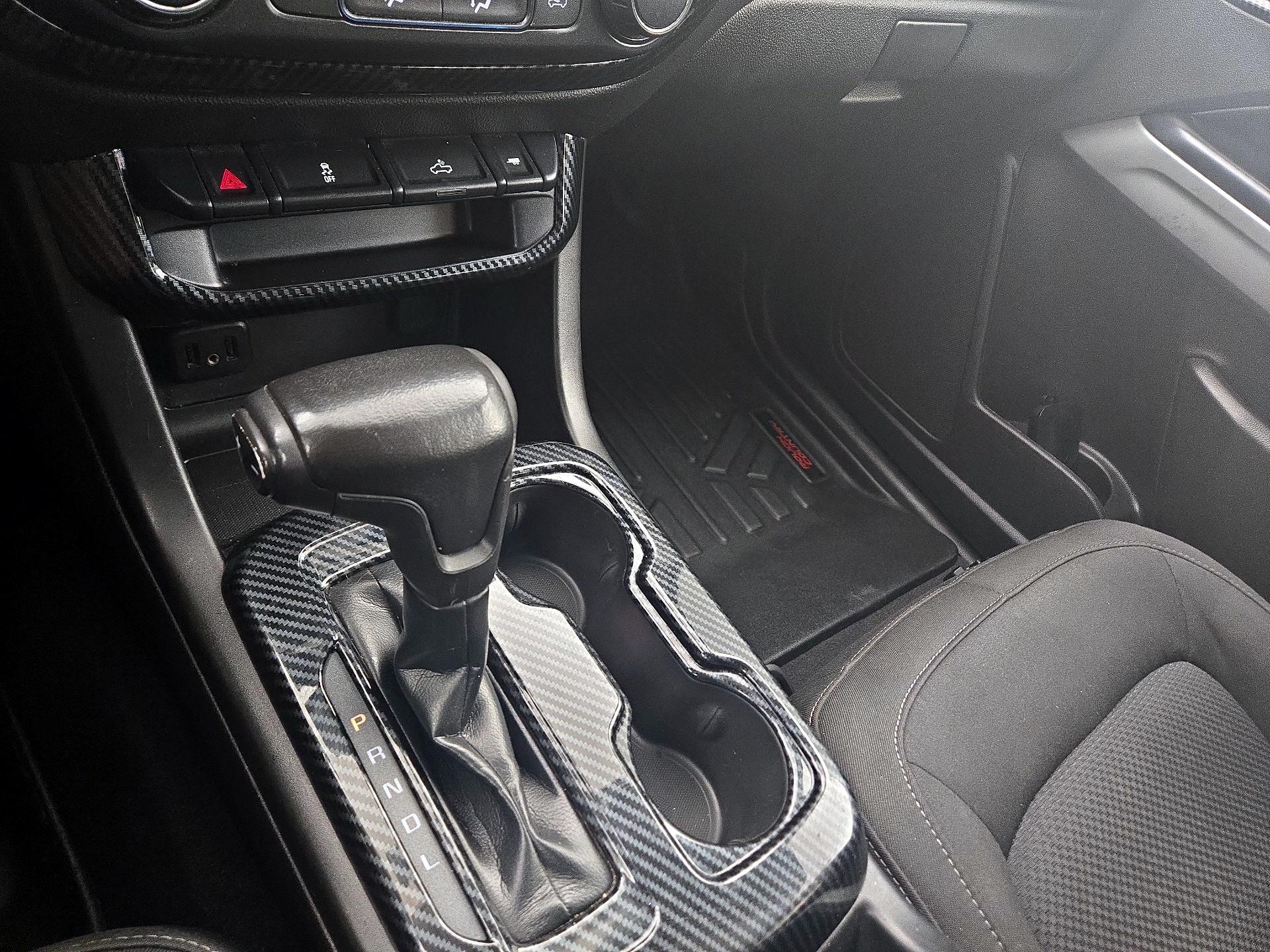 Thumbnail: 2020 Chevrolet Colorado - 17