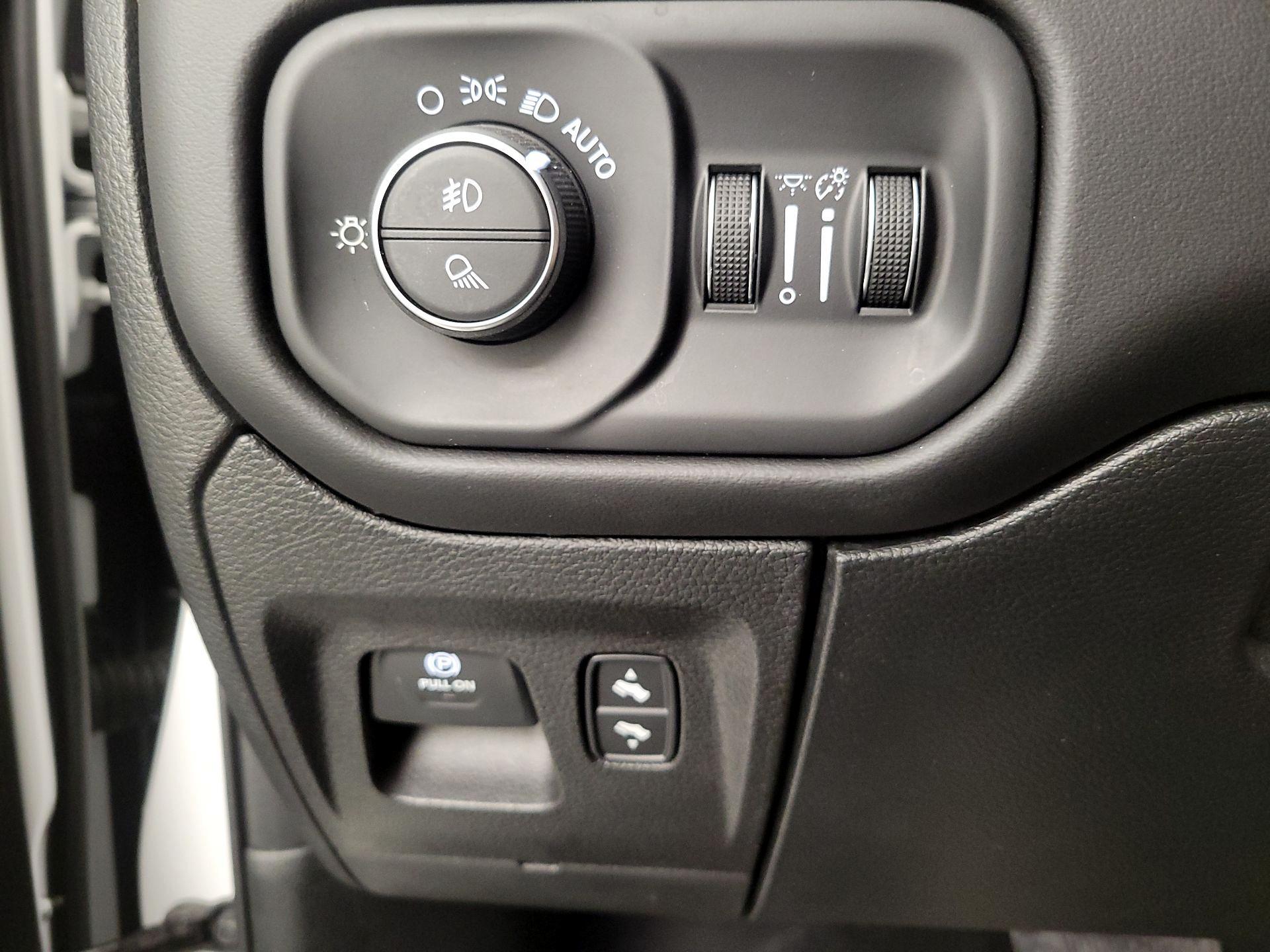Thumbnail: 2021 RAM 1500 - 13