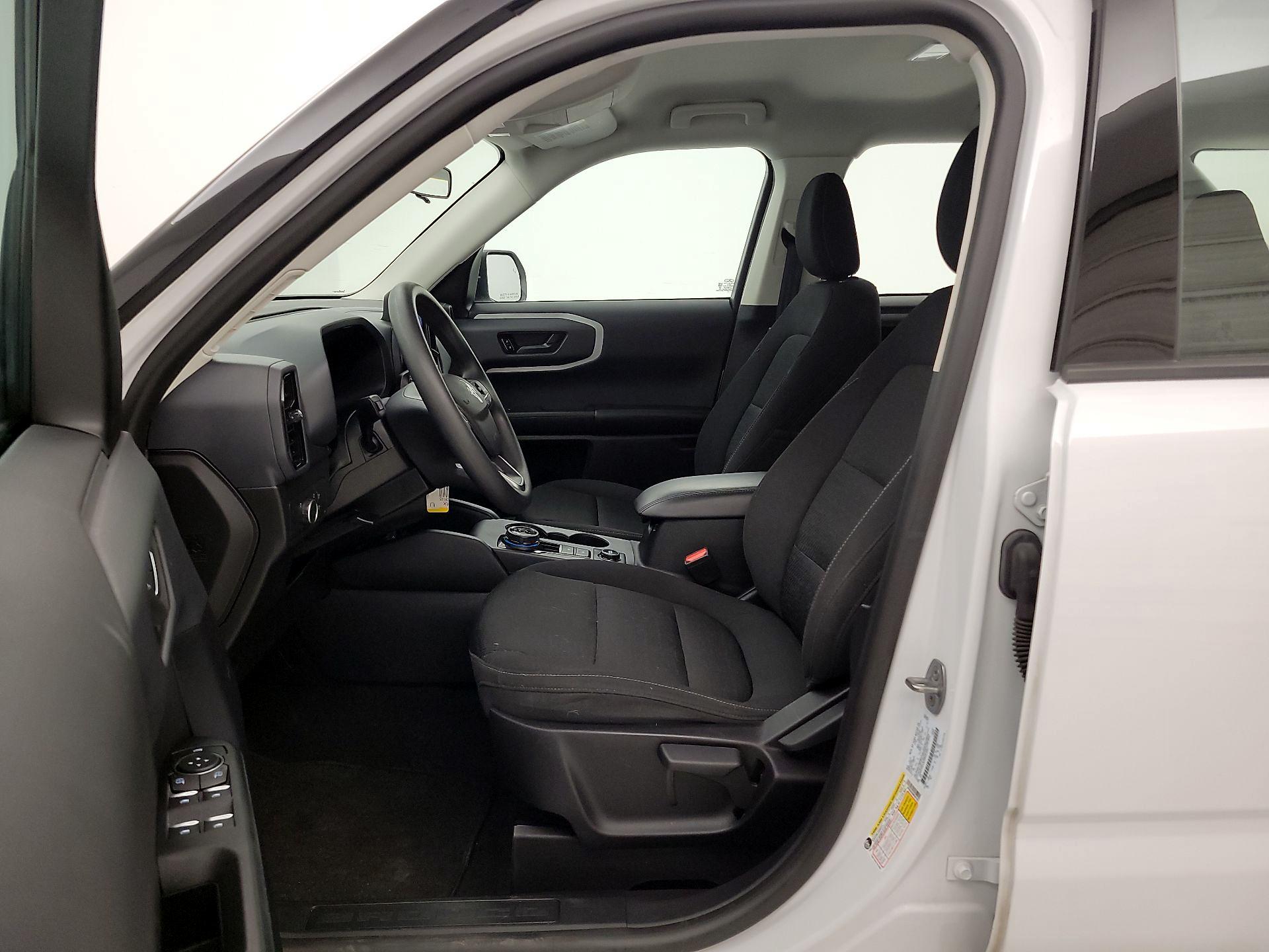 Thumbnail: 2022 Ford Bronco Sport - 11