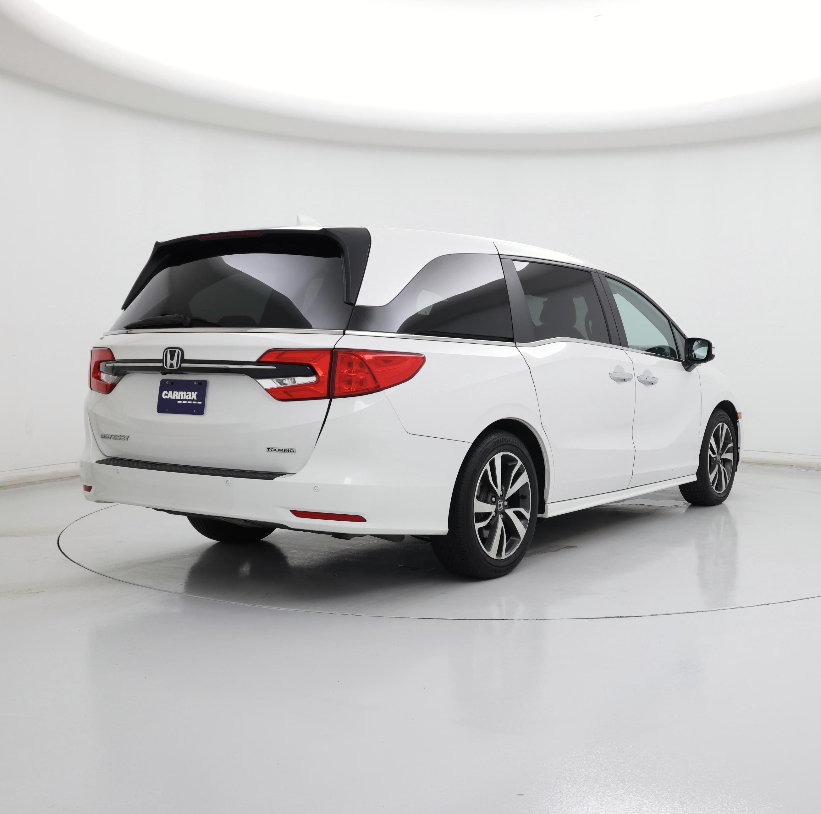 Thumbnail: 2023 Honda Odyssey - 8