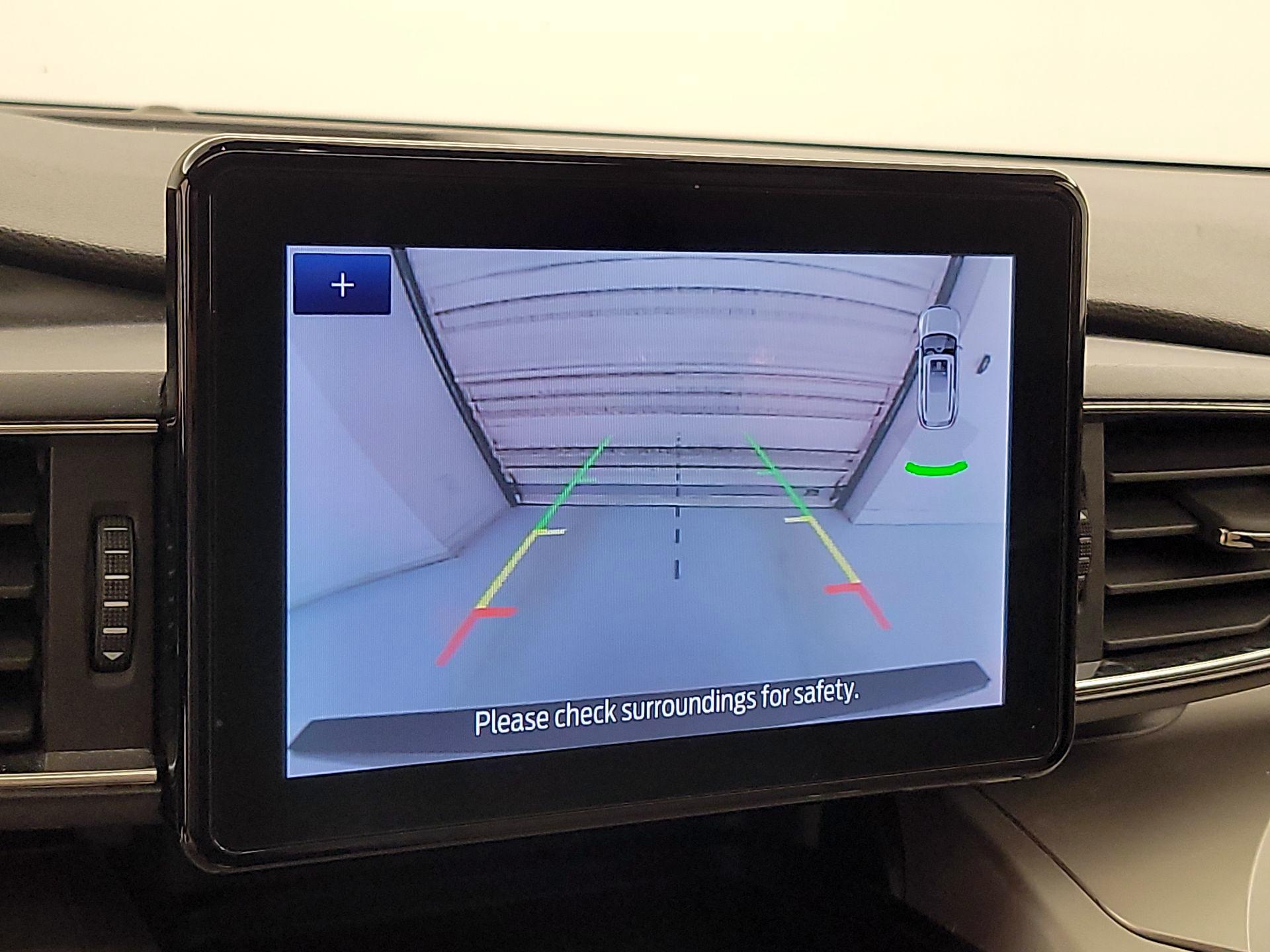 Thumbnail: 2021 Ford Explorer - 15