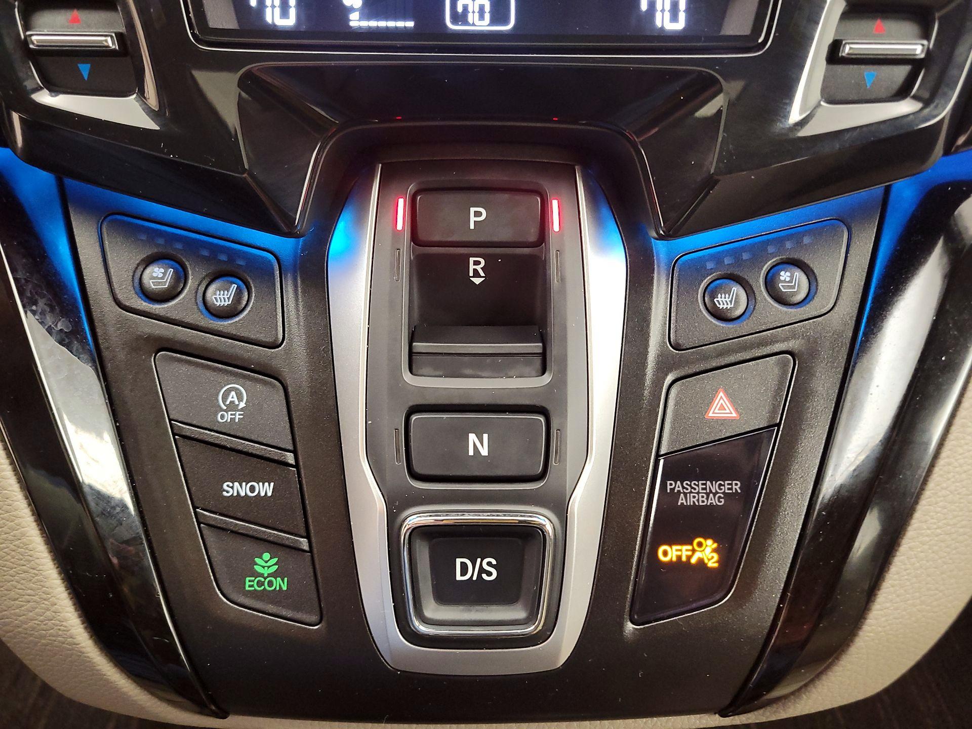 Thumbnail: 2023 Honda Odyssey - 18