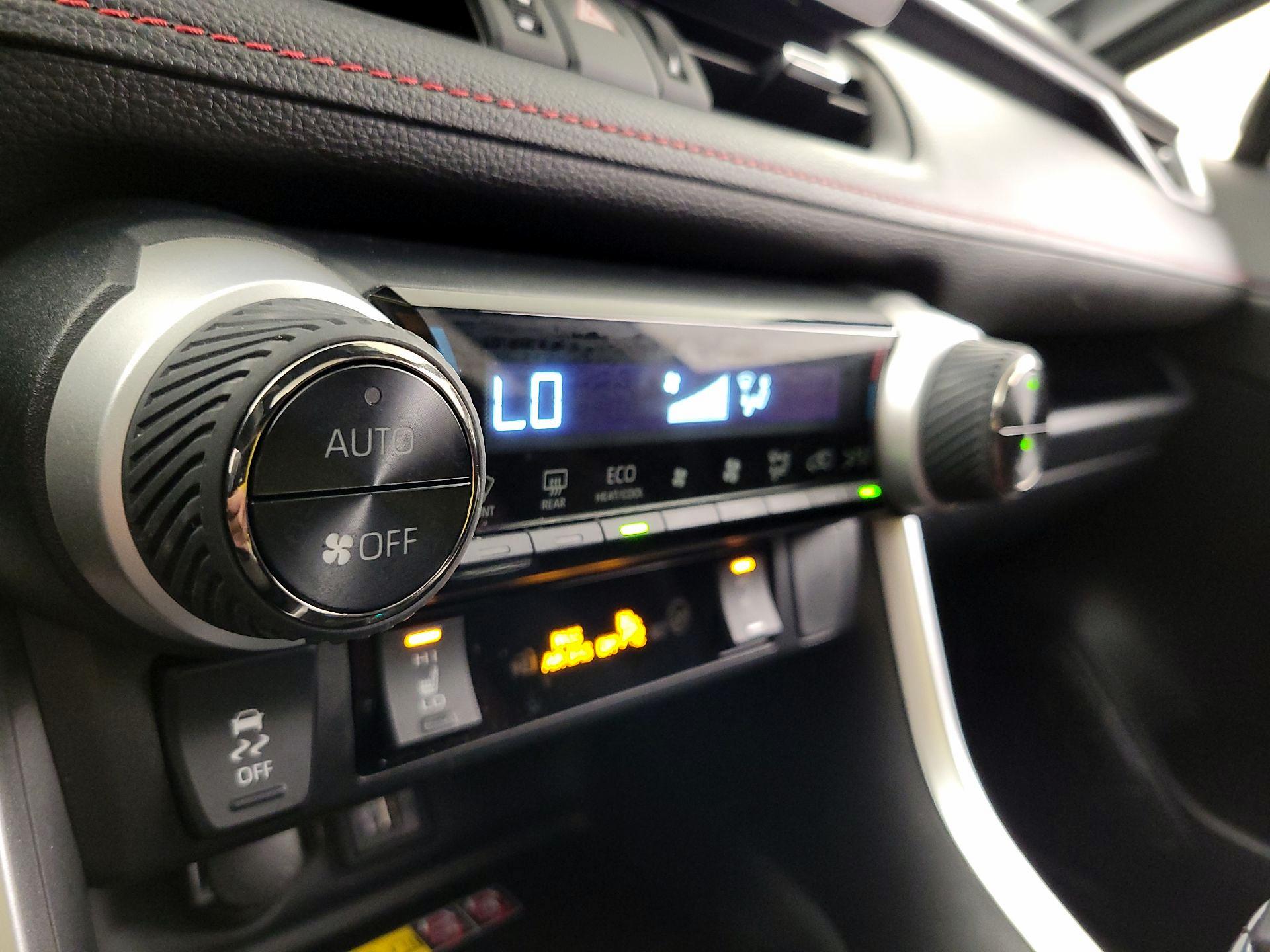 Thumbnail: 2023 Toyota RAV4 - 16