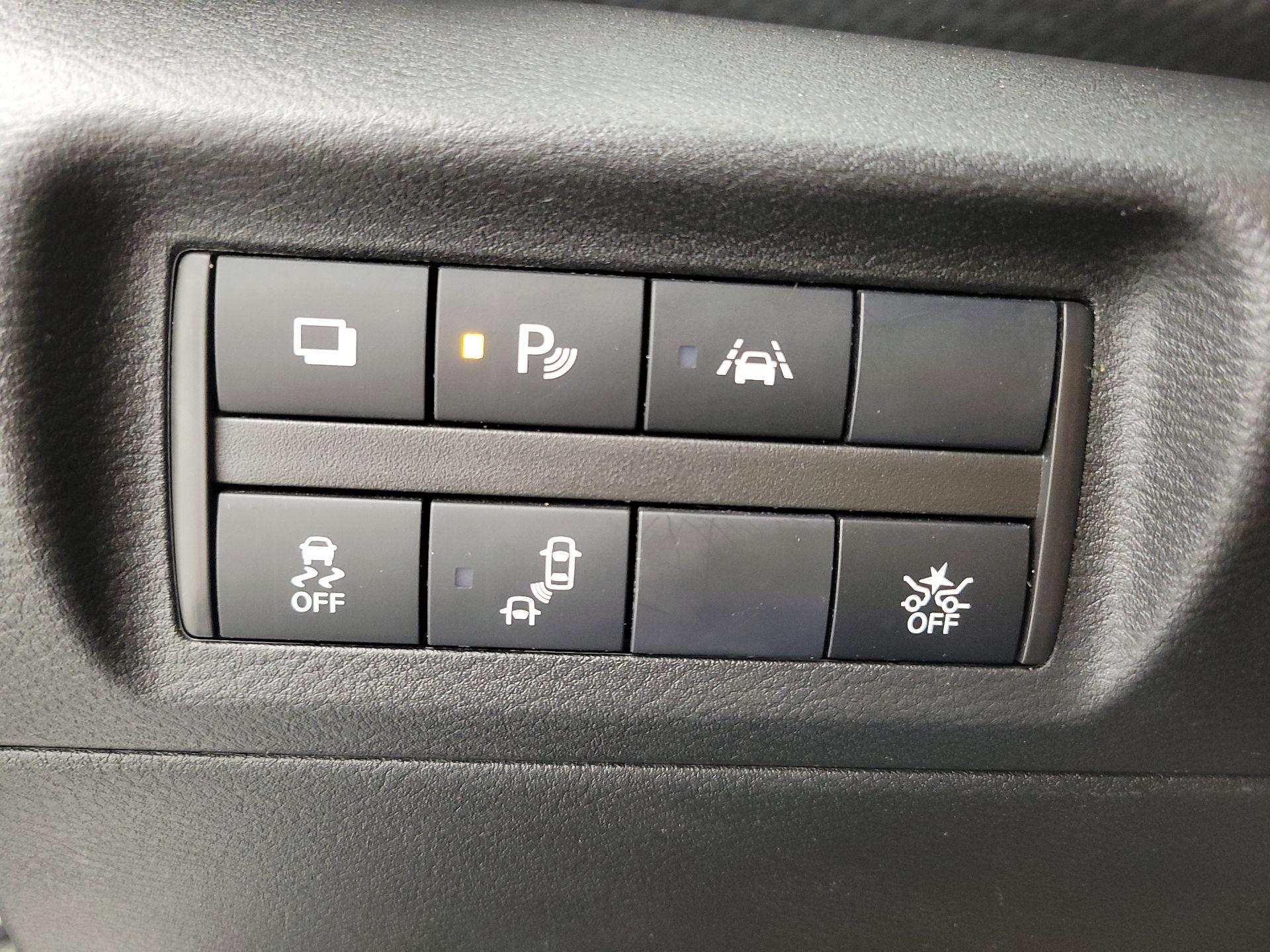 Thumbnail: 2023 Nissan Kicks - 13