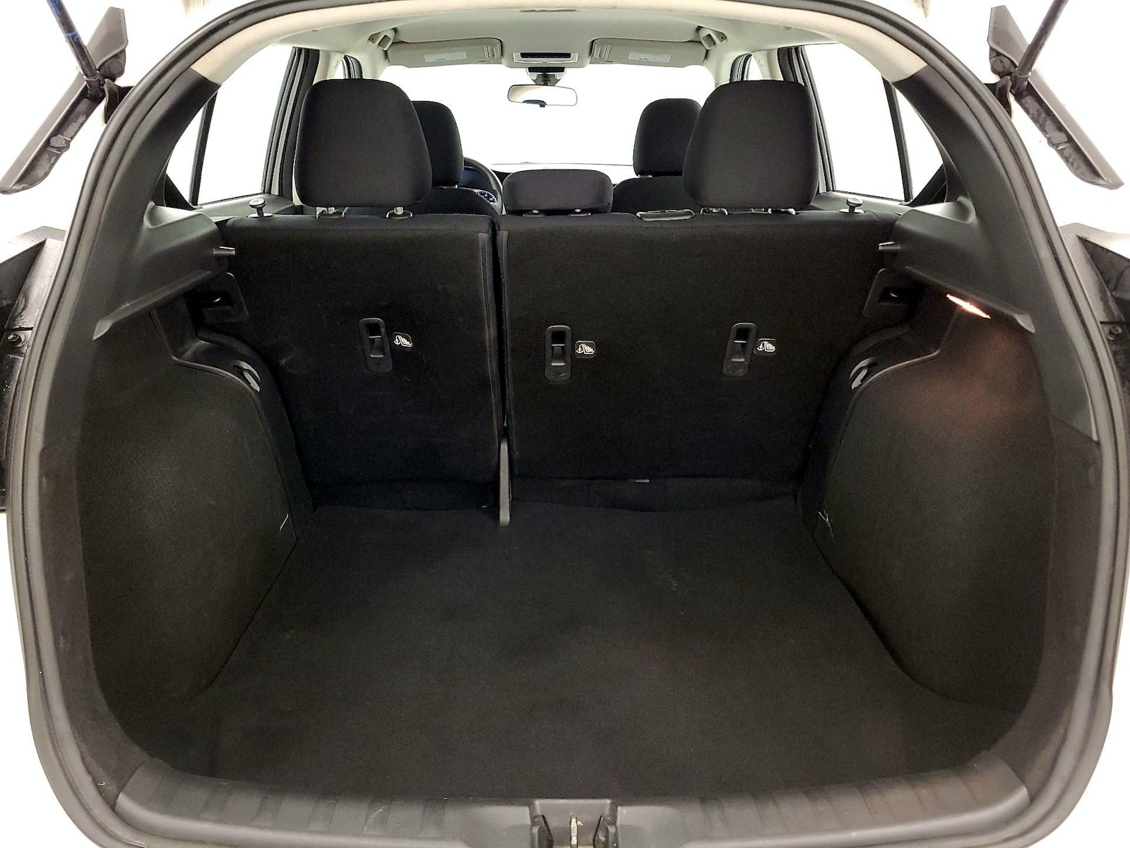 2023 Nissan Kicks S - Photo 21