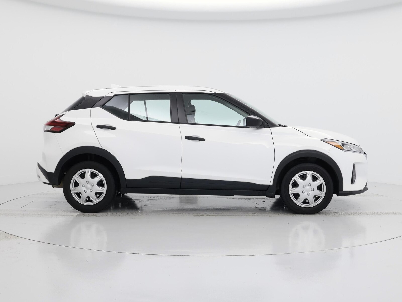 2023 Nissan Kicks S - Photo 8