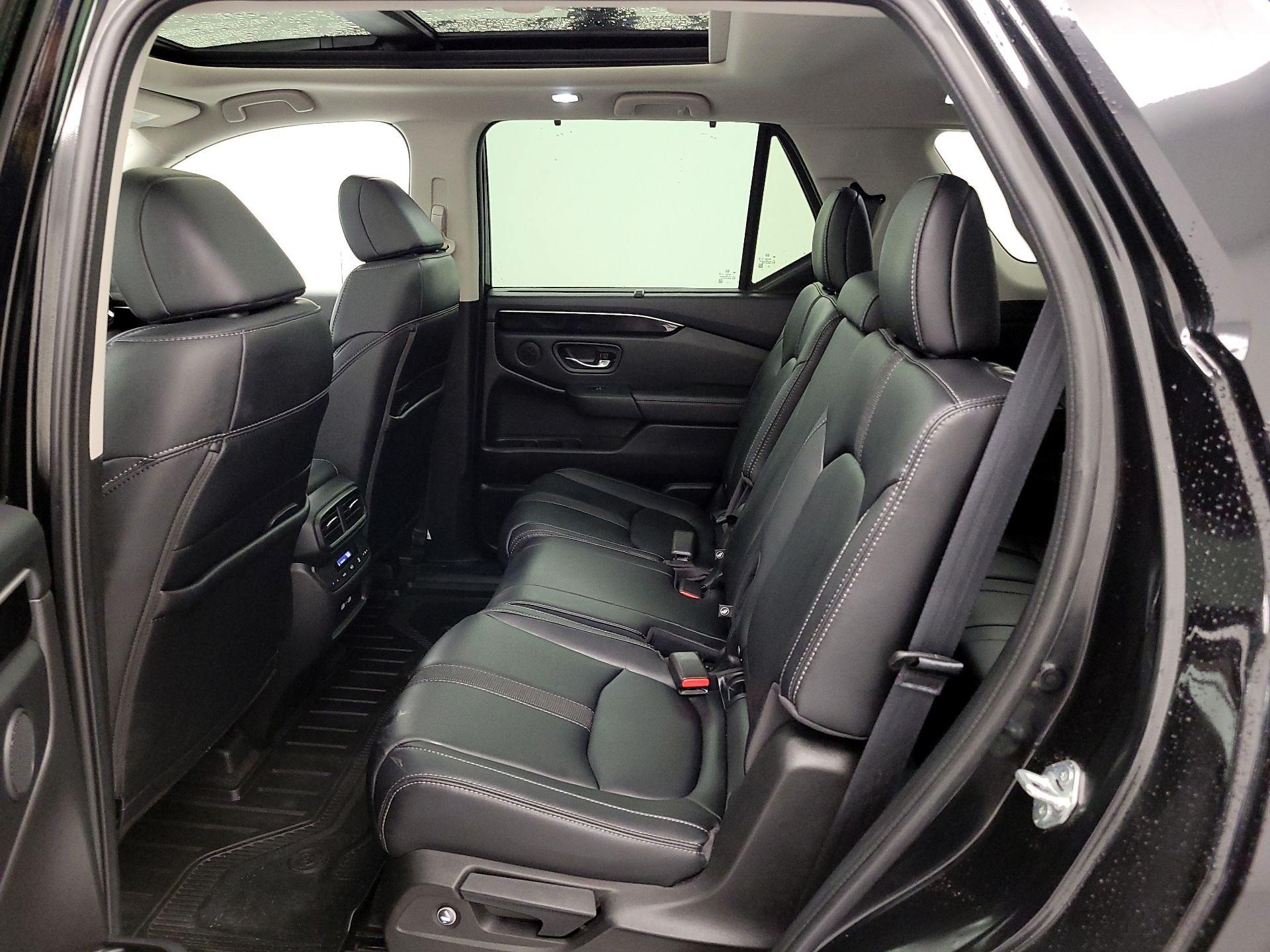 Thumbnail: 2023 Honda Pilot - 20