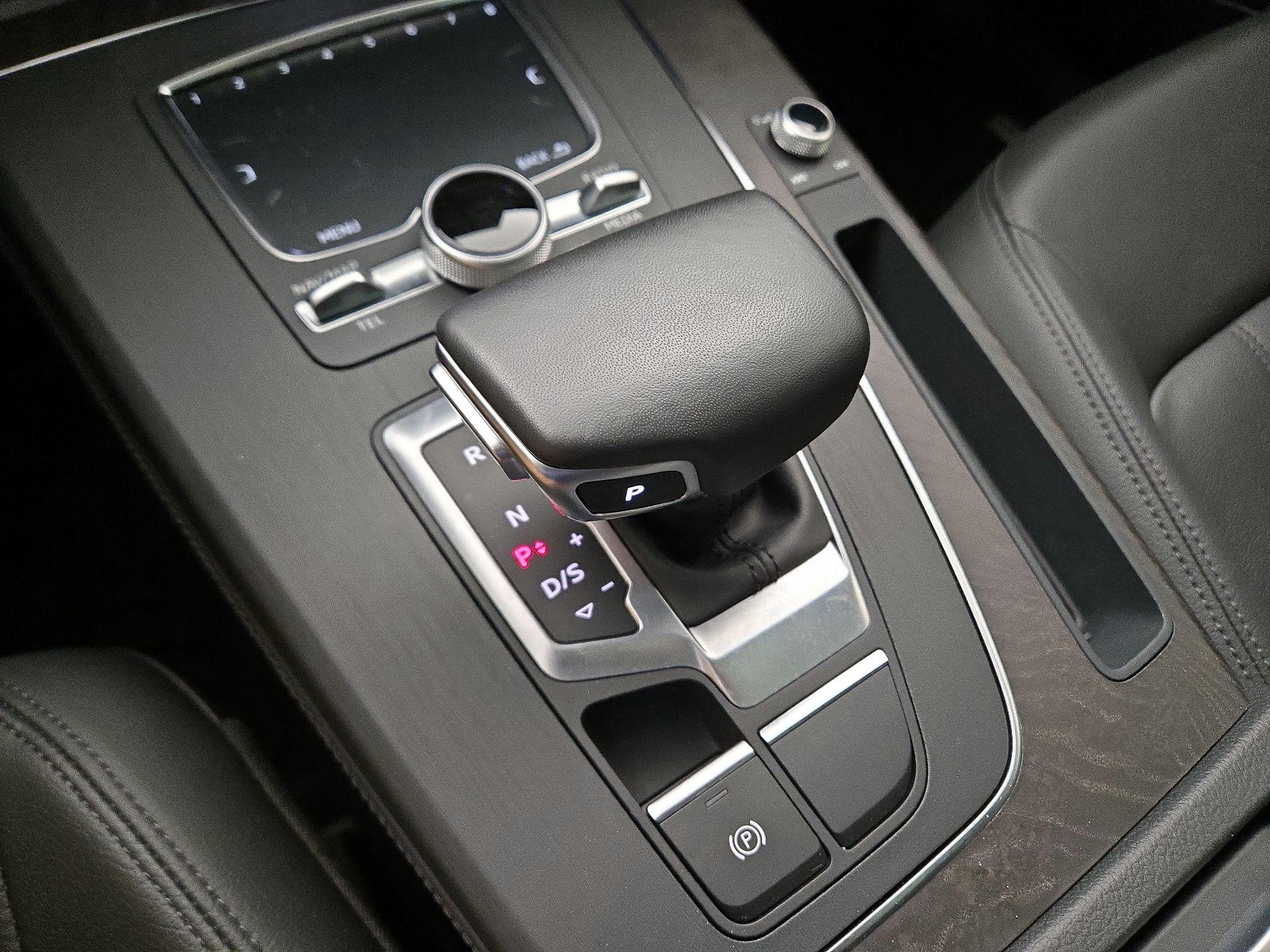 Thumbnail: 2019 Audi Q5 - 18