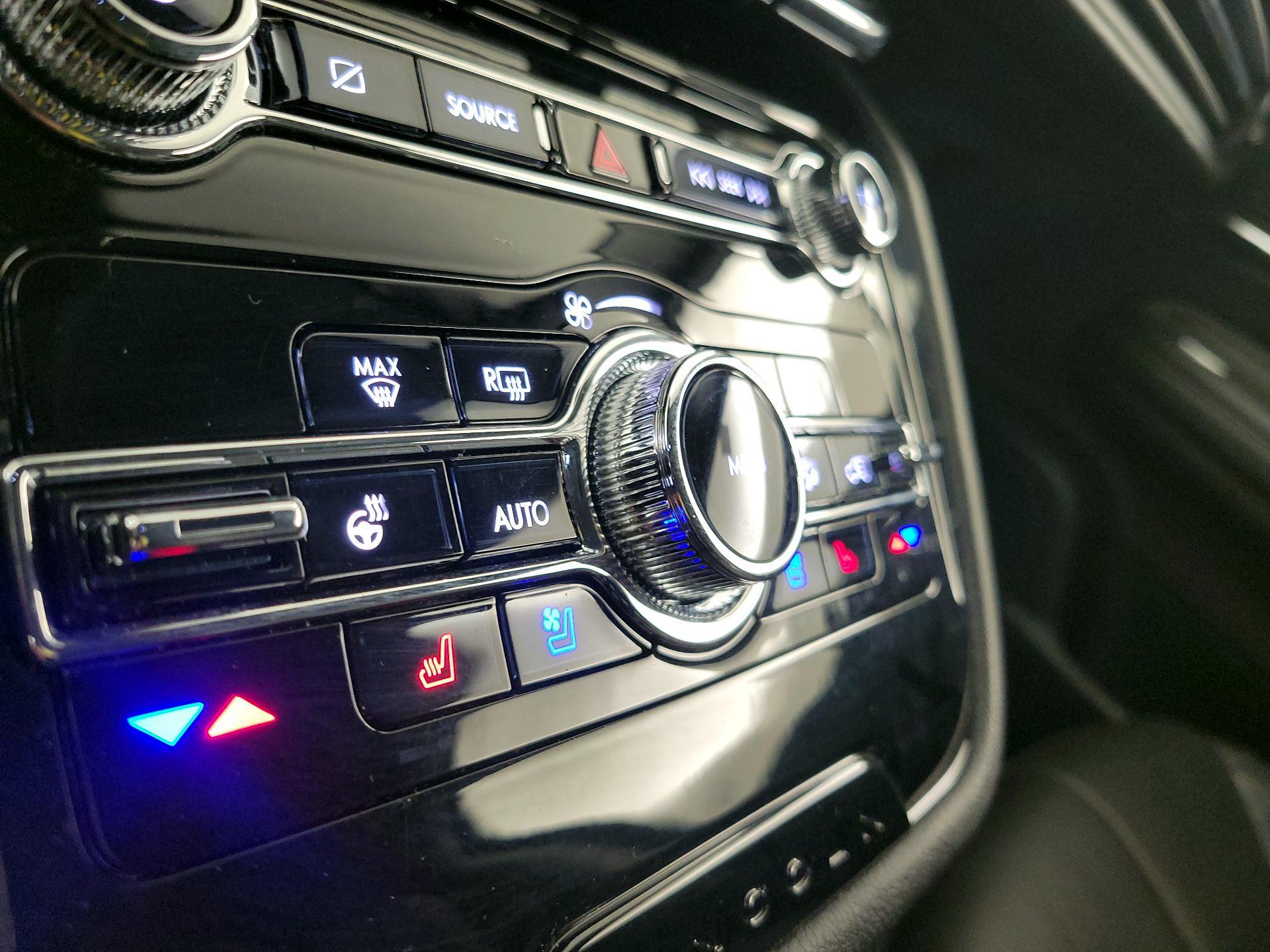 Thumbnail: 2022 Lincoln Corsair - 17