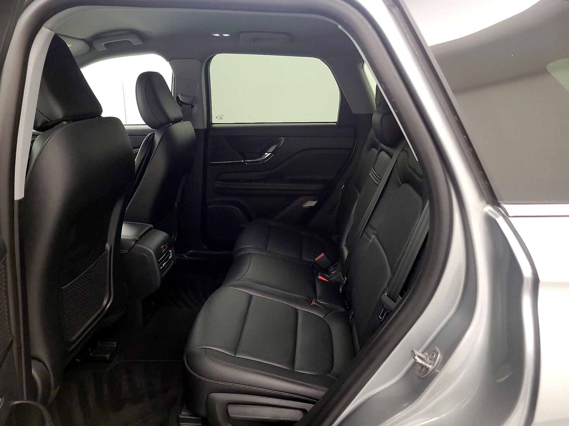 Thumbnail: 2022 Lincoln Corsair - 20