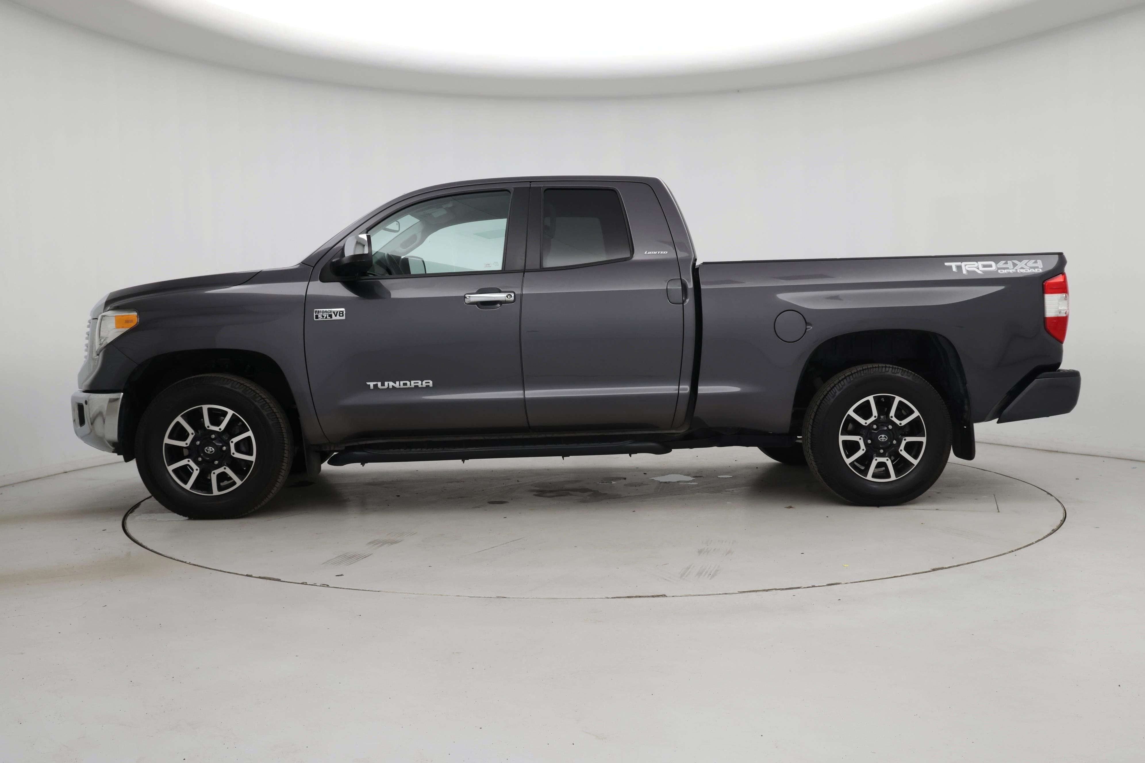 Thumbnail: 2017 Toyota Tundra - 3