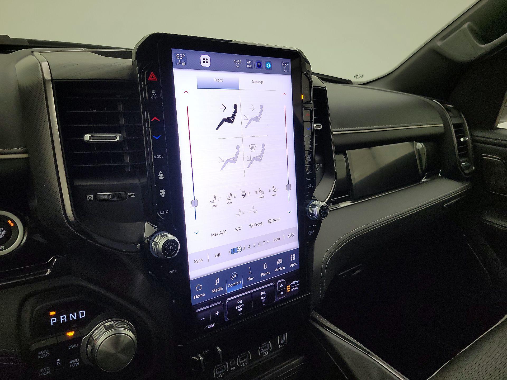 Thumbnail: 2025 RAM 1500 - 17