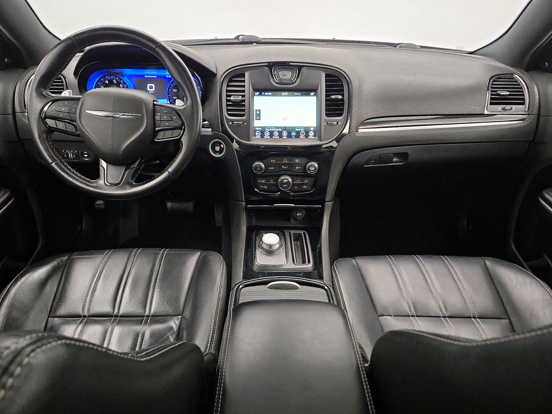 Thumbnail: 2022 Chrysler 300 - 9