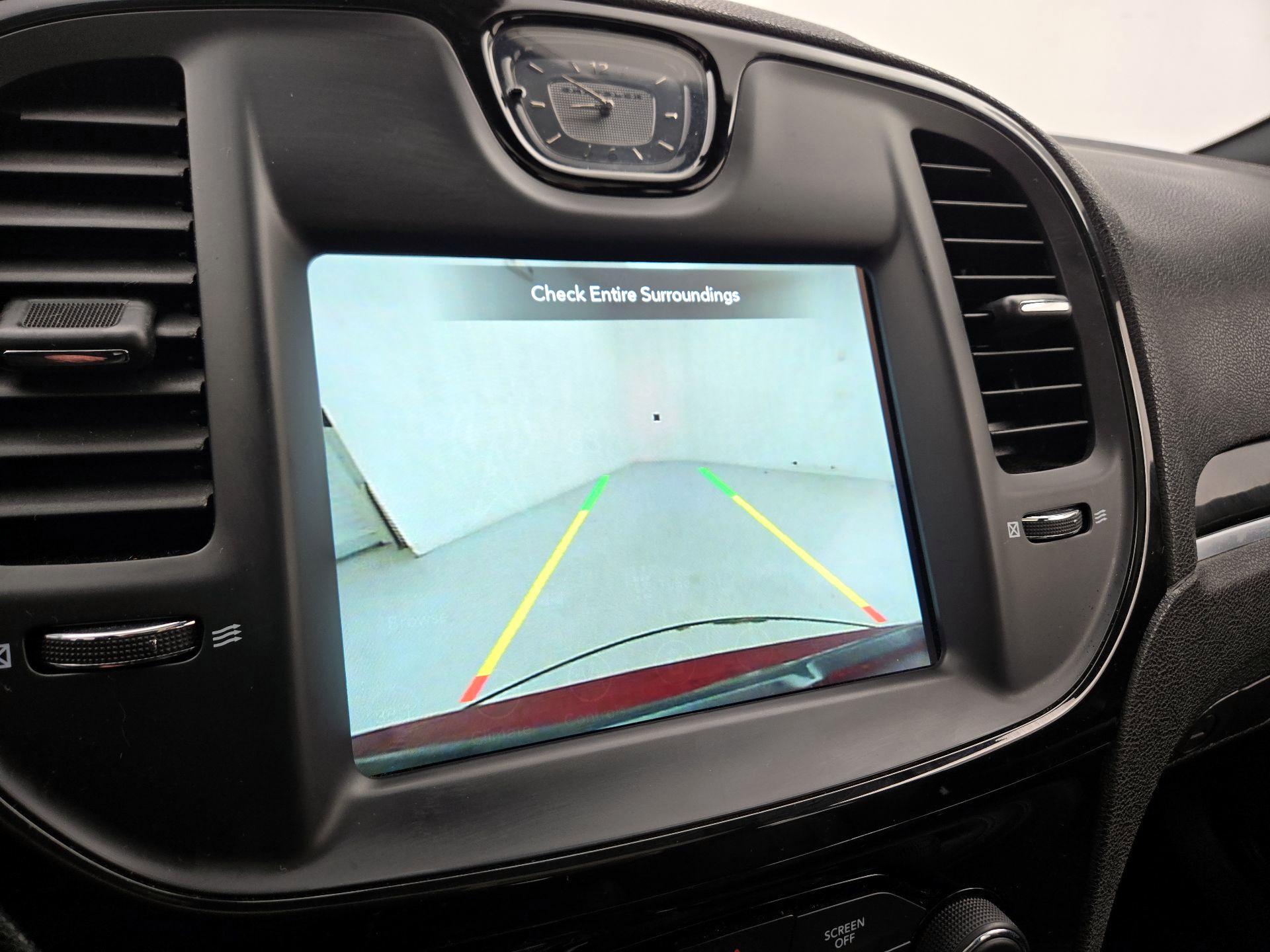 Thumbnail: 2022 Chrysler 300 - 15