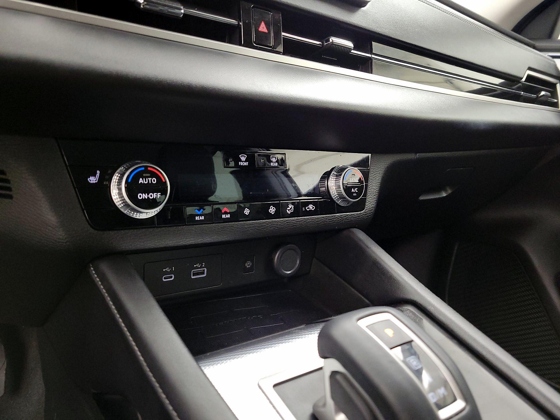 Thumbnail: 2022 Mitsubishi Outlander - 16