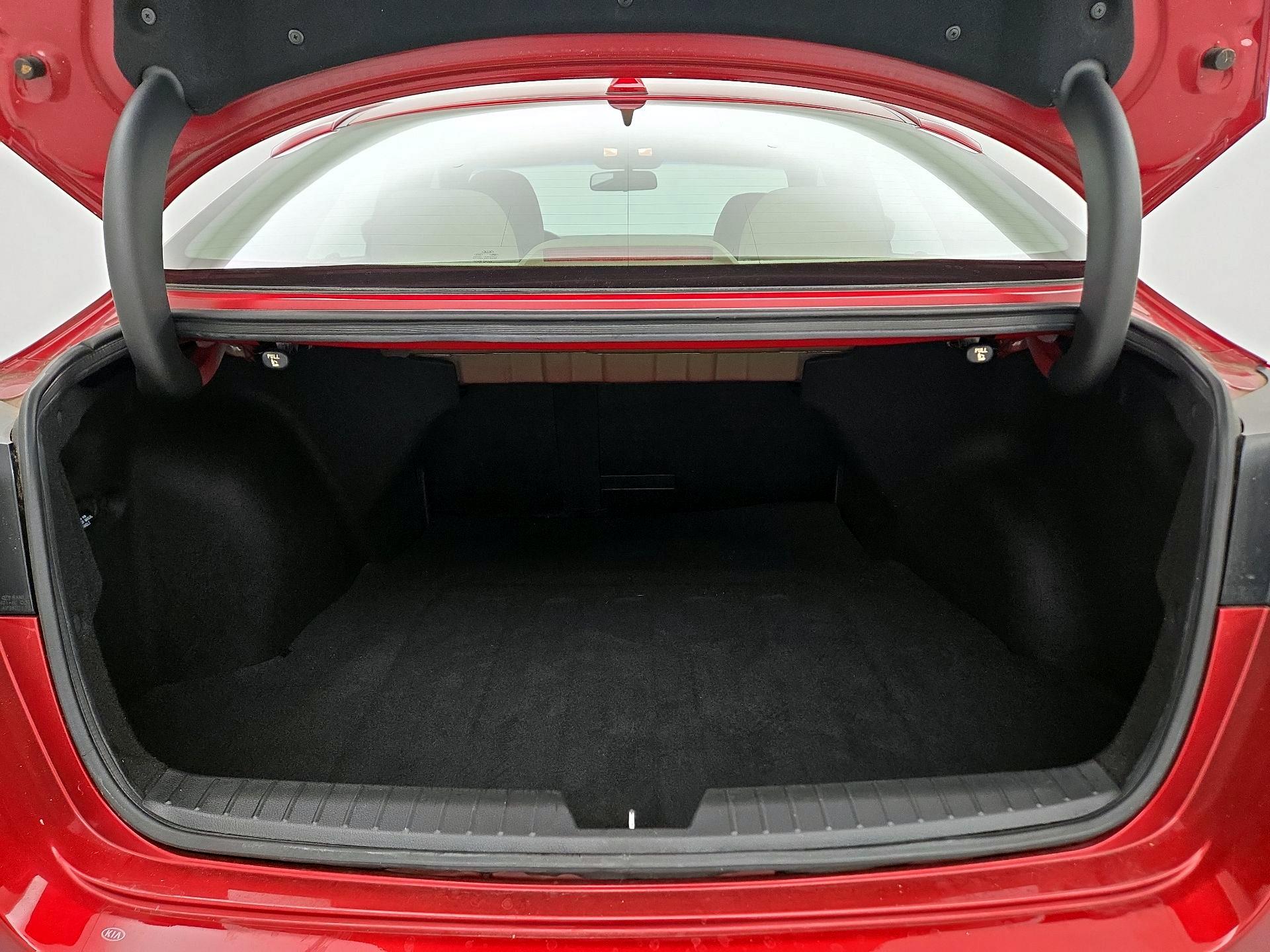 Thumbnail: 2015 Kia Optima - 19