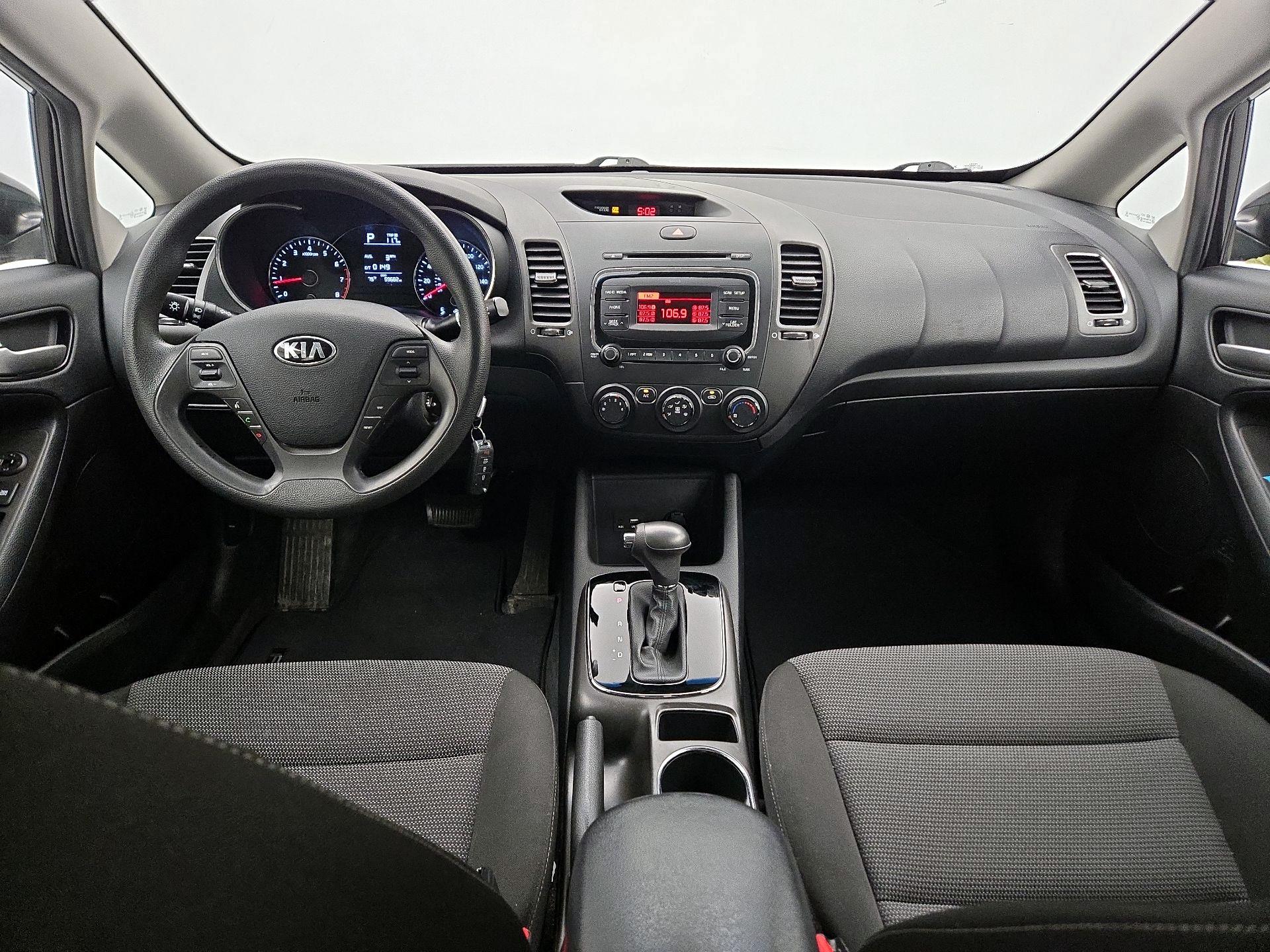 Thumbnail: 2017 Kia Forte - 9