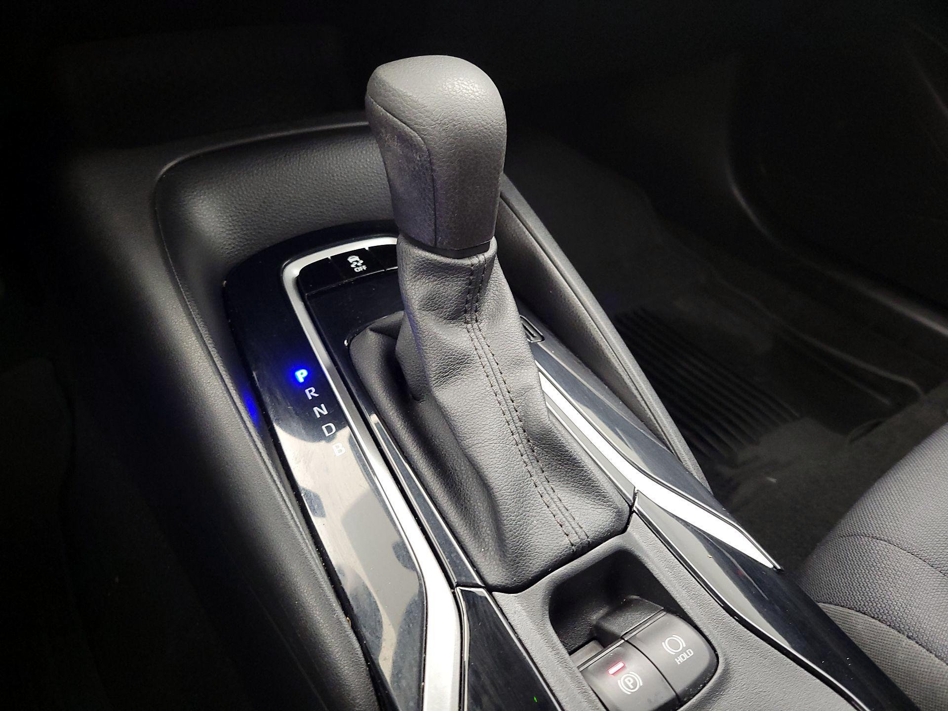 Thumbnail: 2021 Toyota Corolla - 17