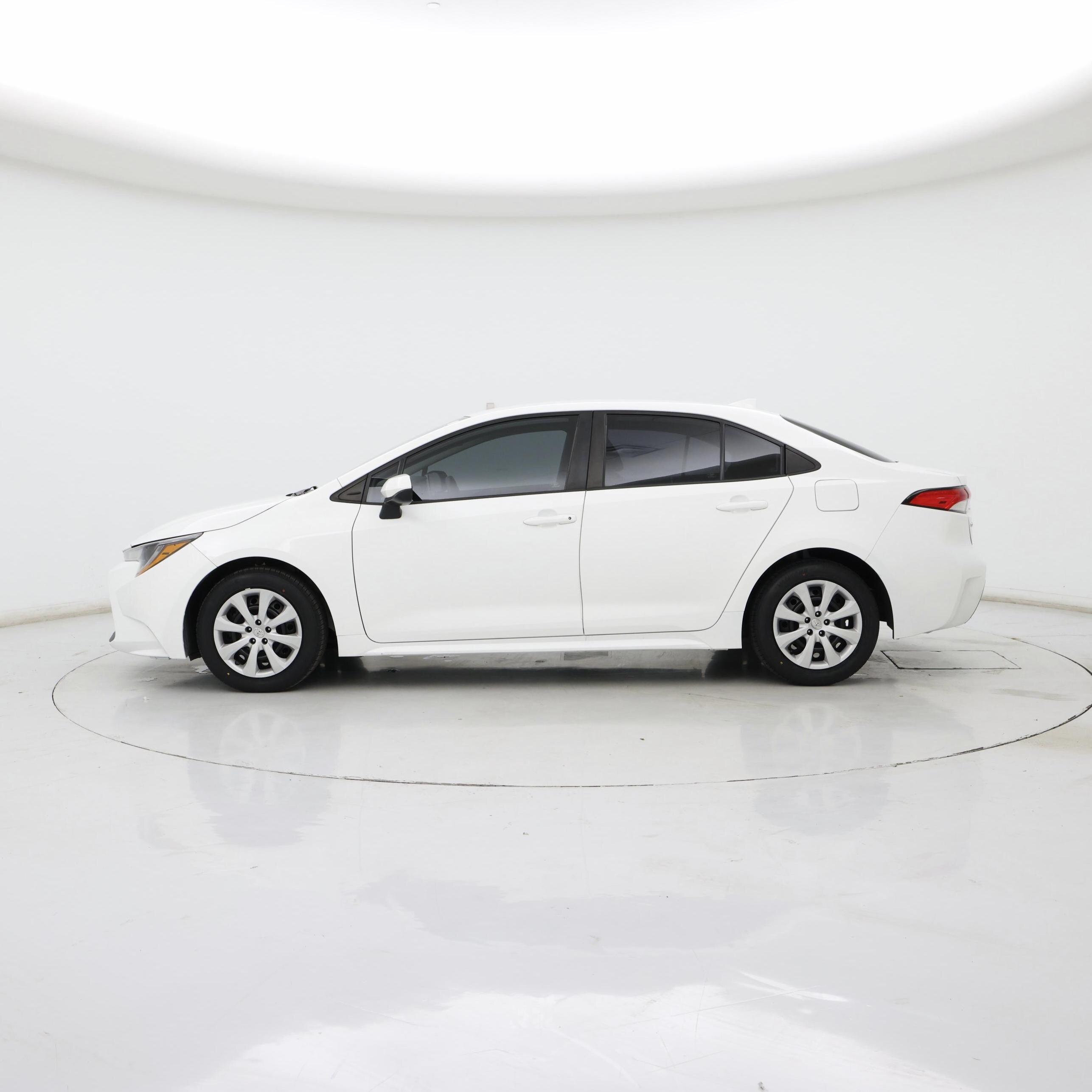 Thumbnail: 2021 Toyota Corolla - 3