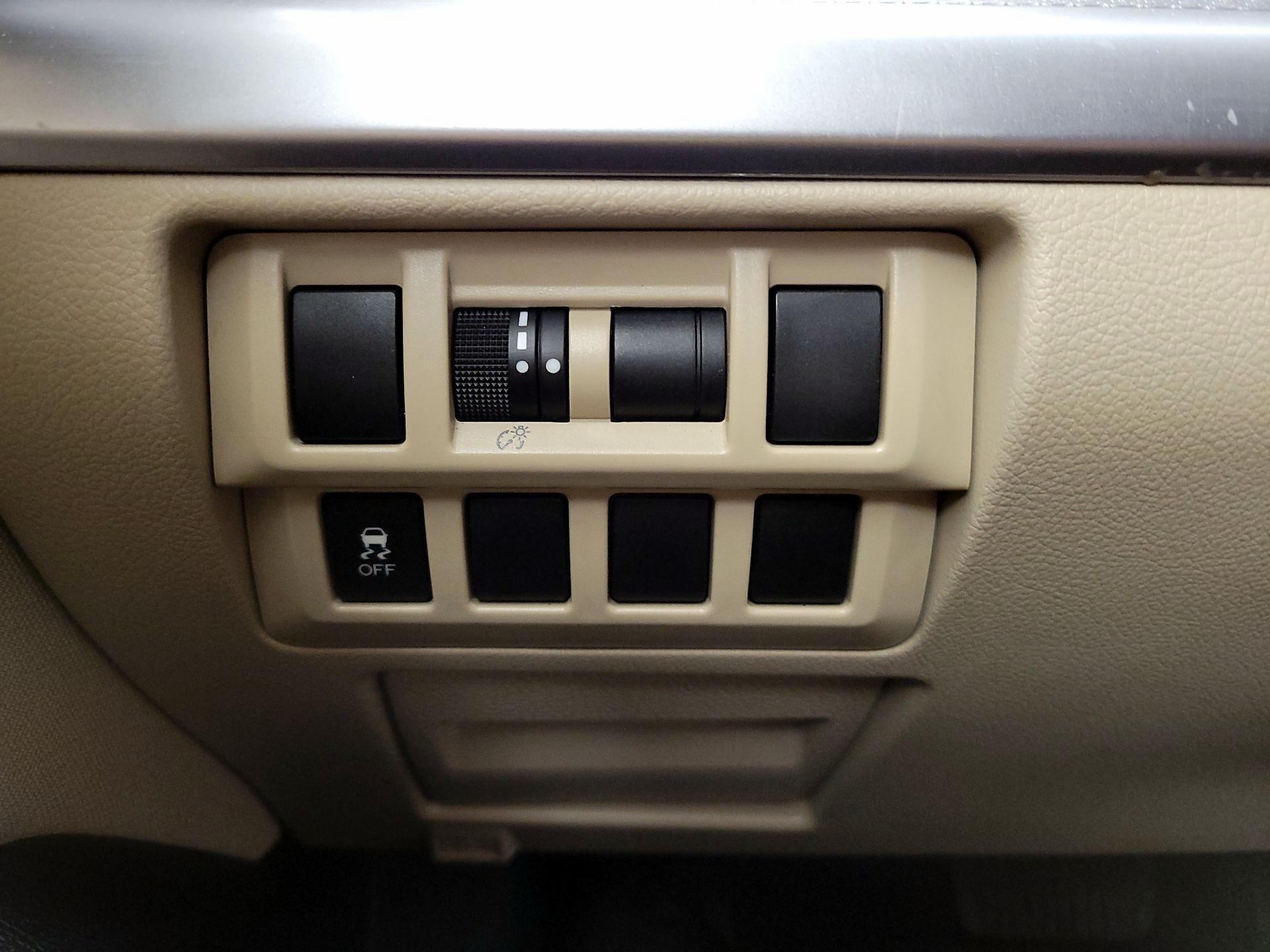 Thumbnail: 2016 Subaru Outback - 13