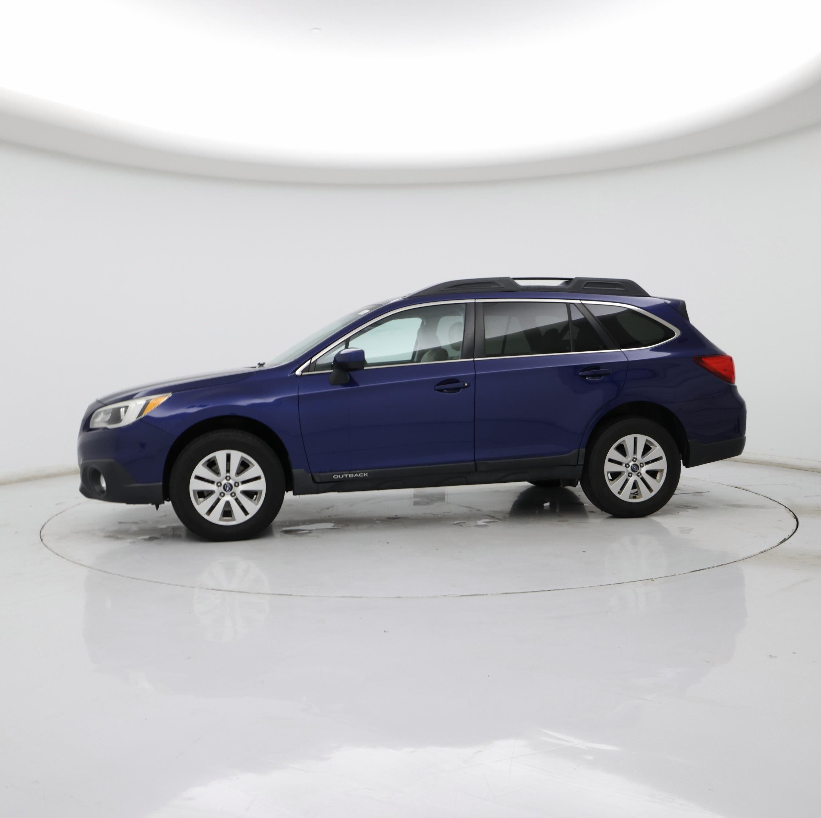 Thumbnail: 2016 Subaru Outback - 3
