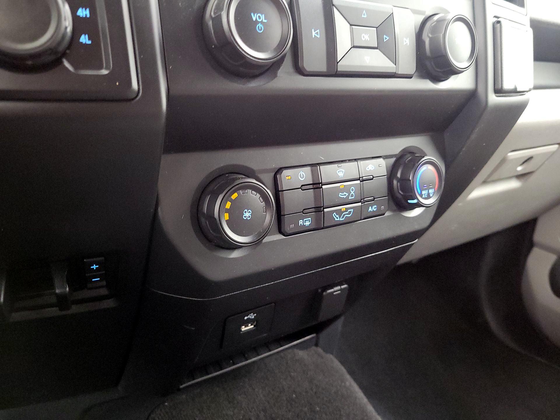 Thumbnail: 2019 Ford F-150 - 16