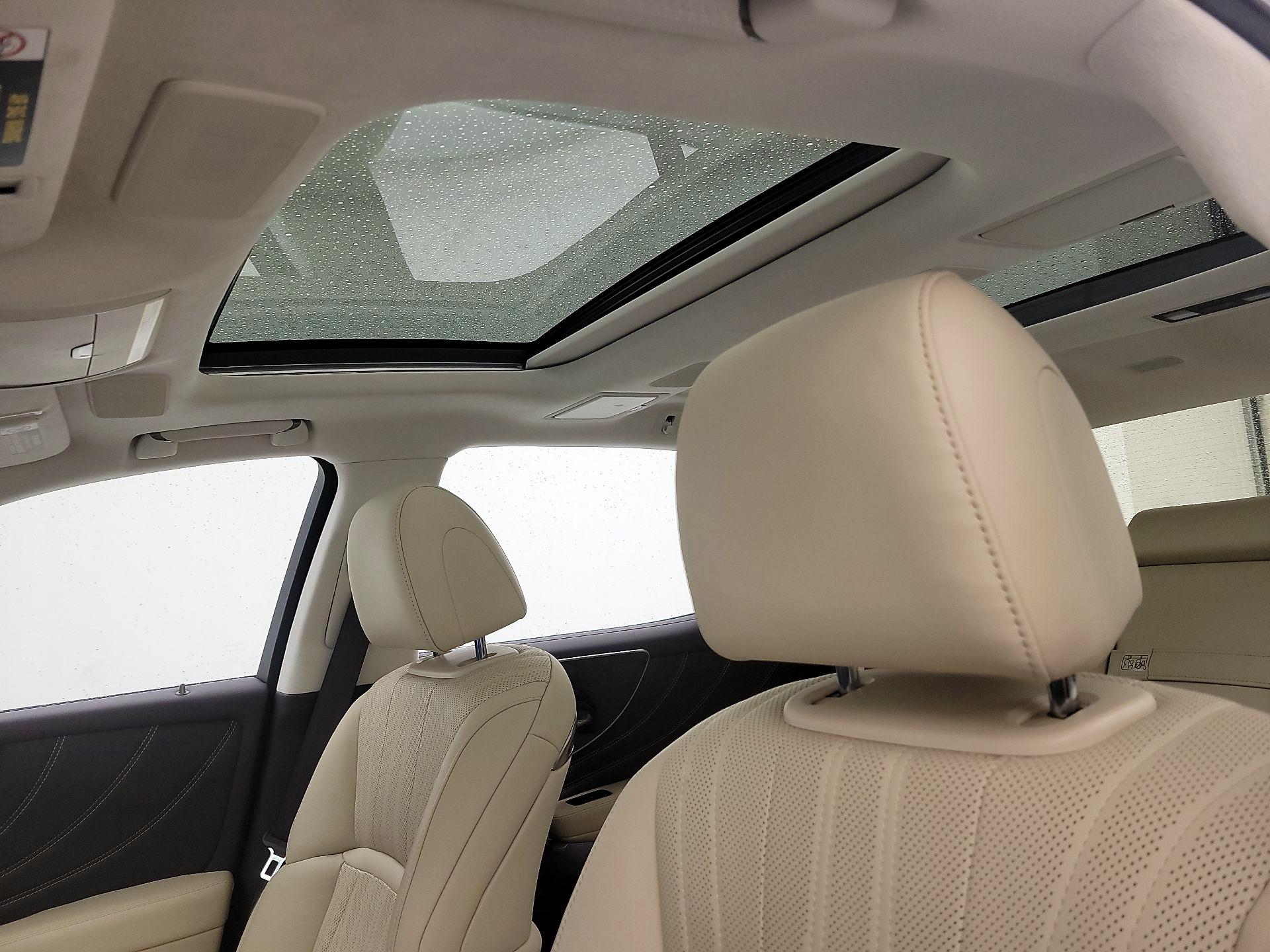 Thumbnail: 2019 Lexus LS - 19