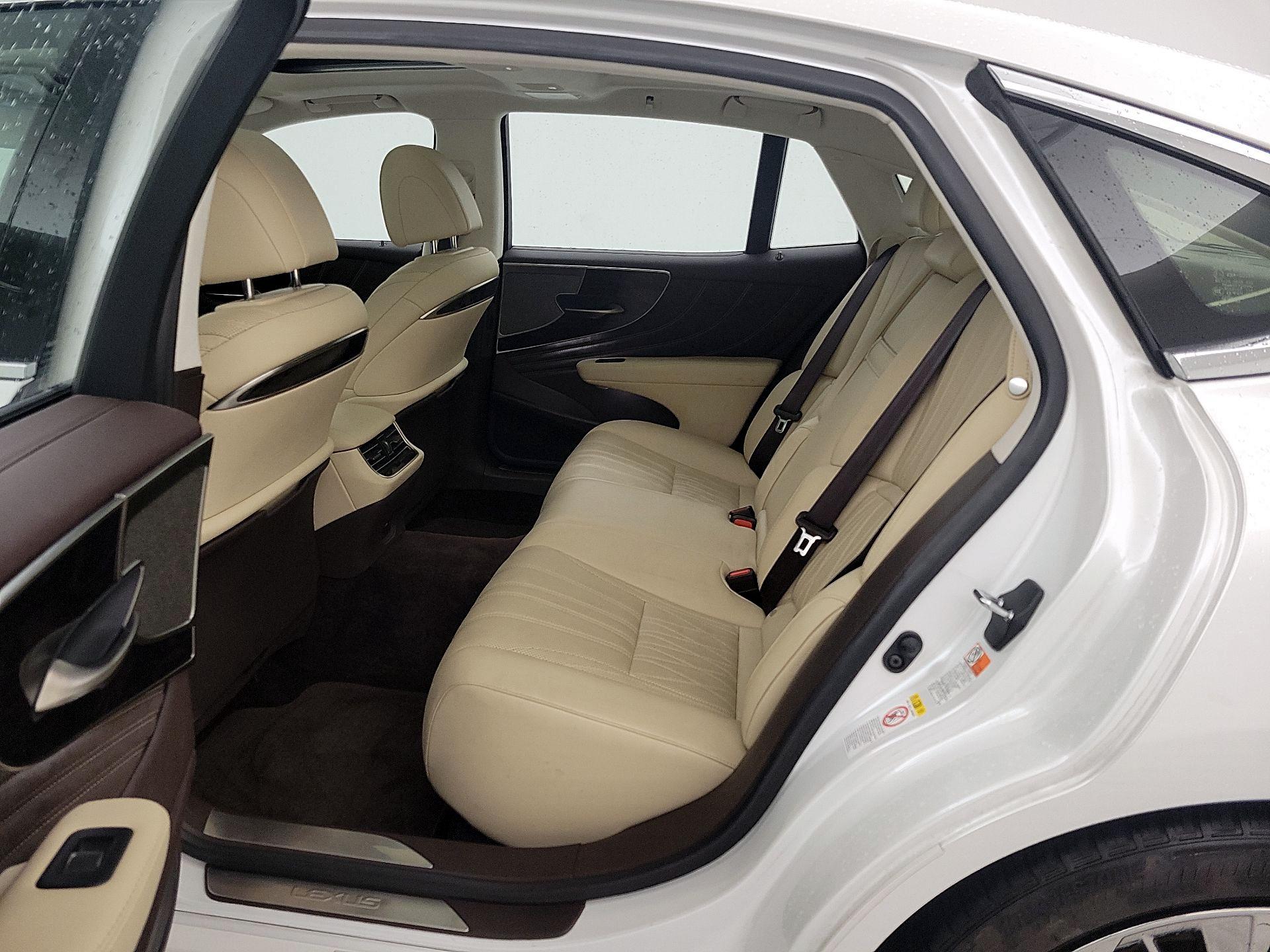 Thumbnail: 2019 Lexus LS - 20