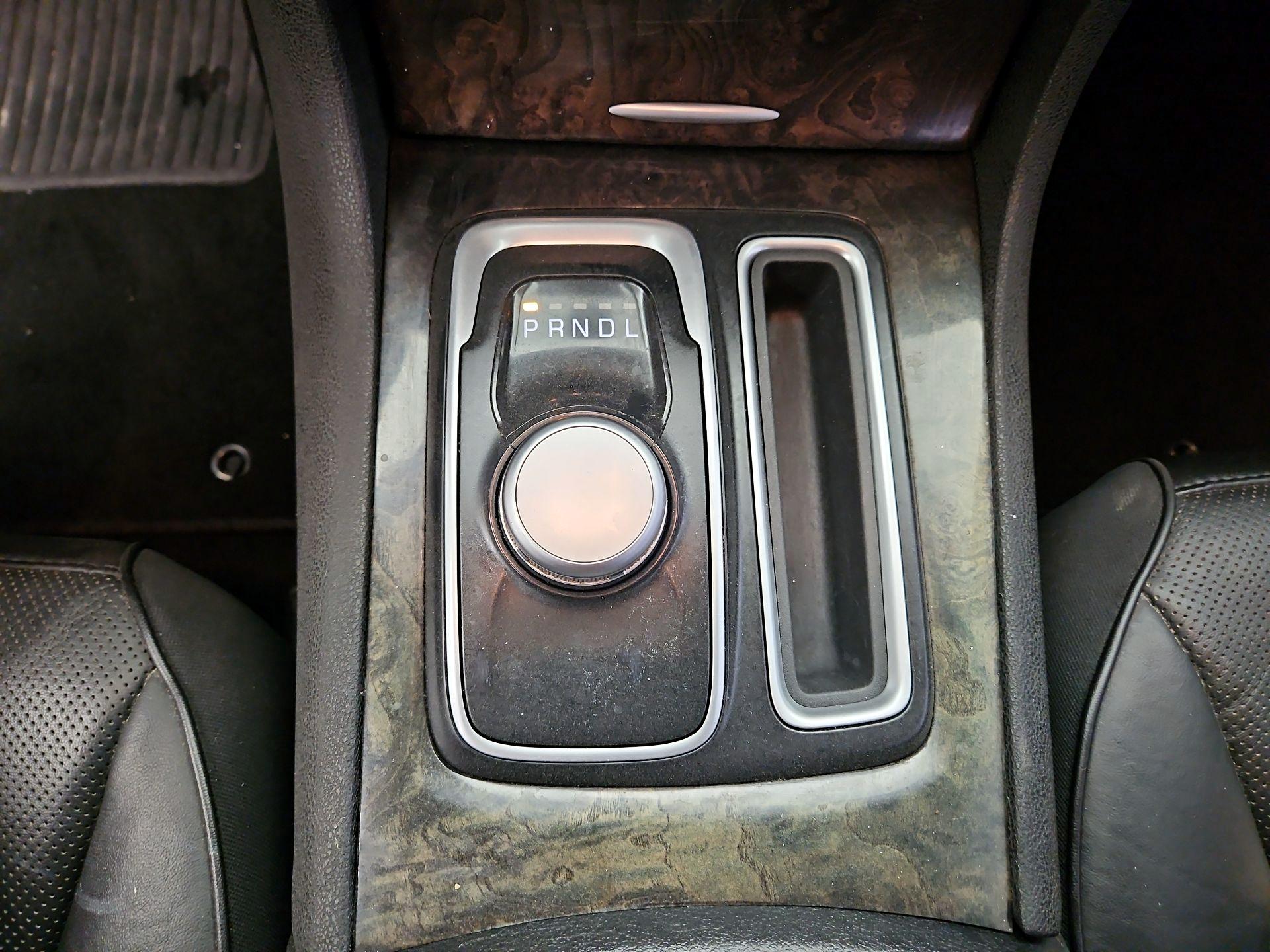 Thumbnail: 2019 Chrysler 300 - 18