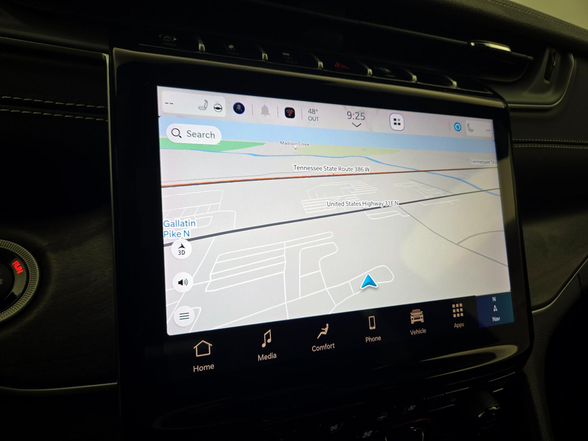 Thumbnail: 2024 Jeep Grand Cherokee - 14